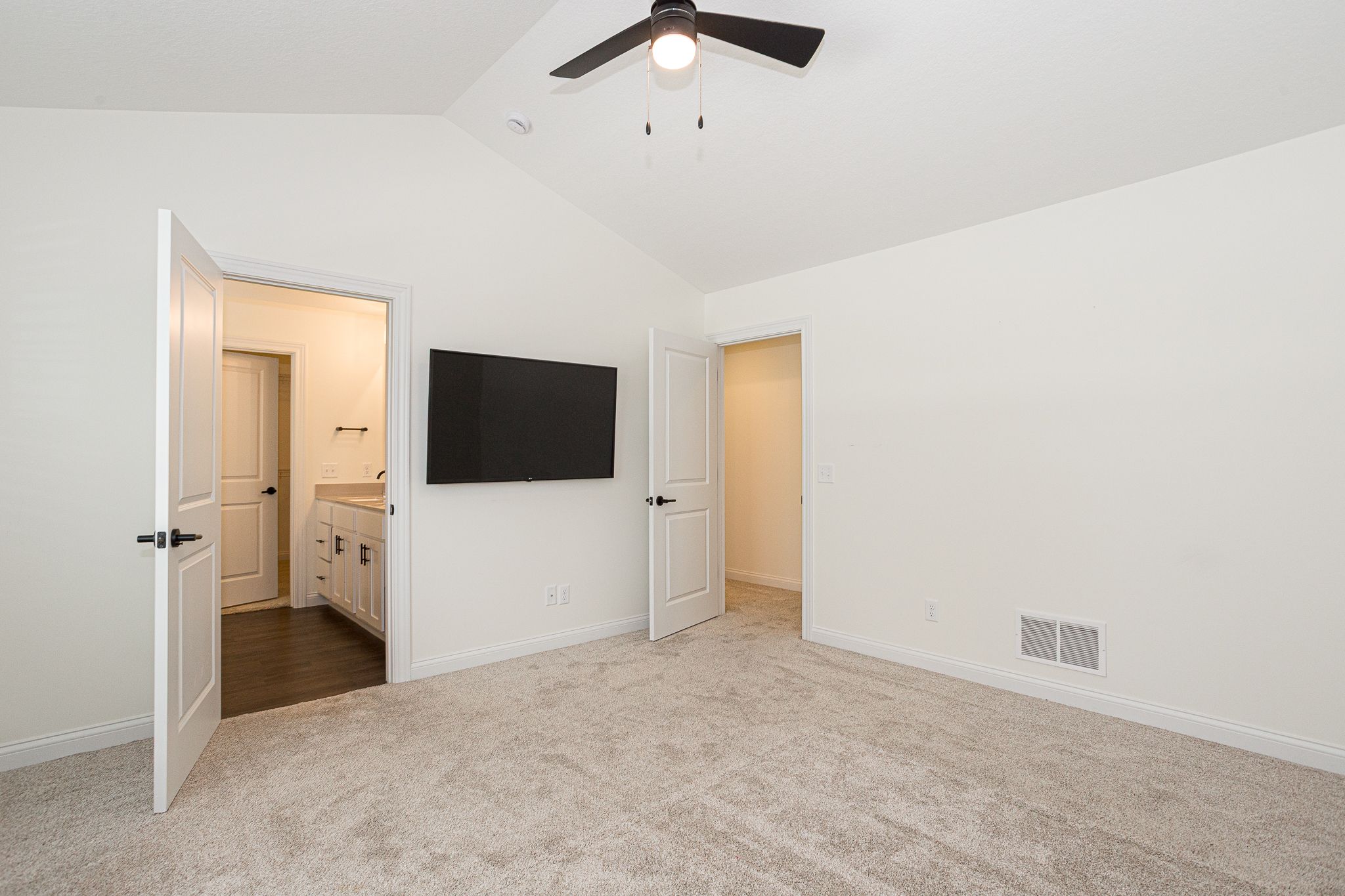 3862 Orchard Dr, Bettendorf, IA, Image 17