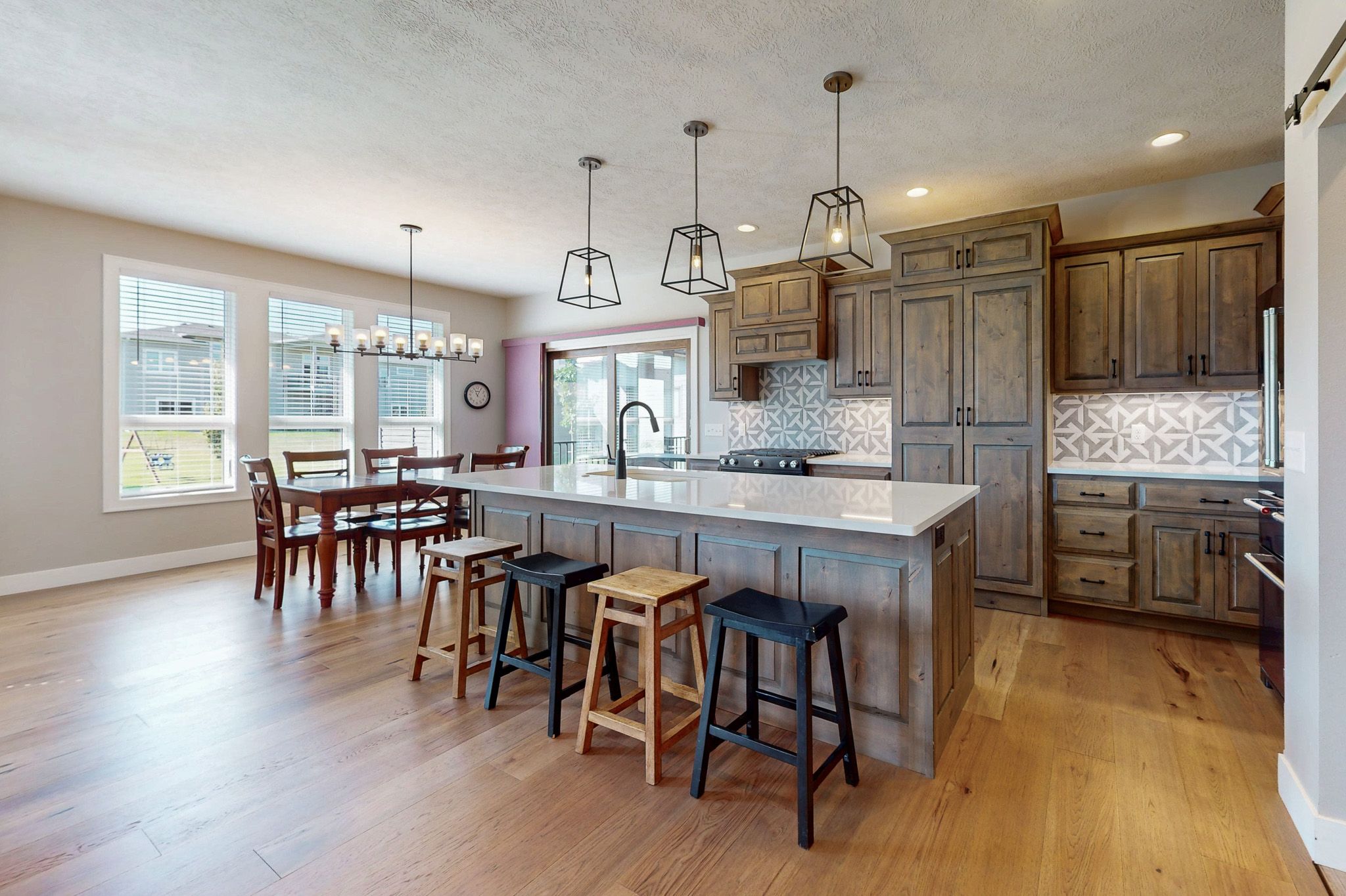 204 N Autumnwood Ct, Sioux Falls, SD, Image 6