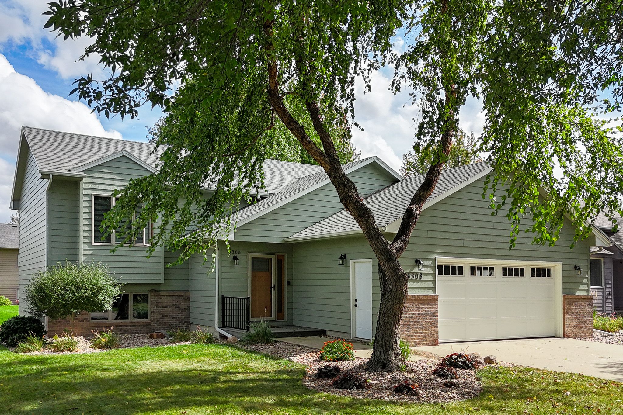 6308 S Crane Ave, Sioux Falls, SD, Image 0