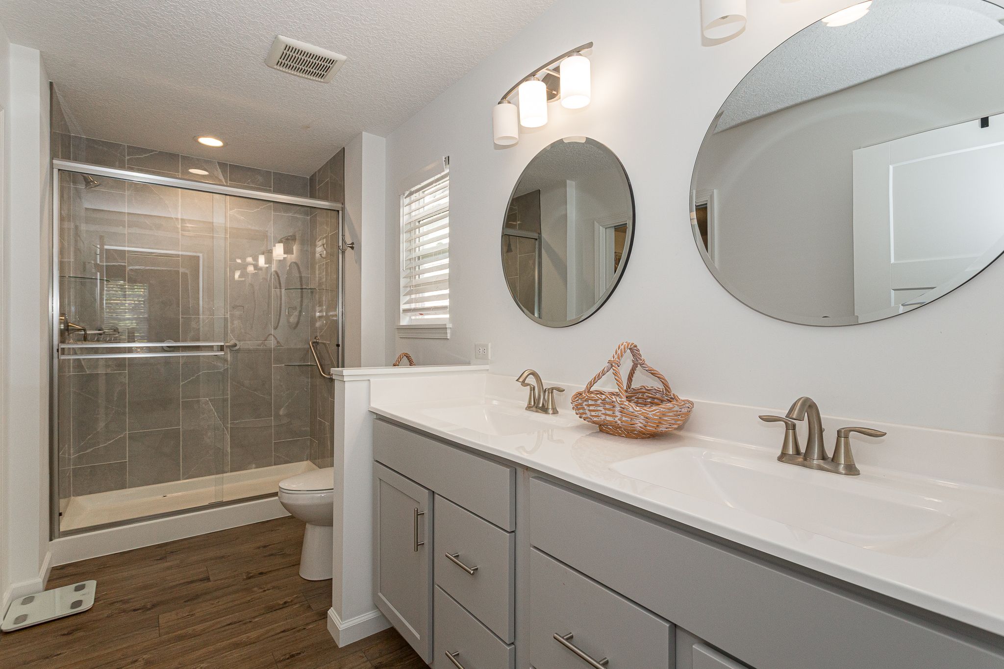 1150 Olde Brandy Ln, Davenport, IA, Image 18