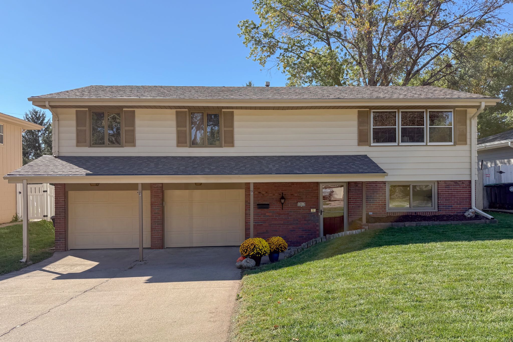 12217 Sandra Cir, Omaha, NE, Image 1
