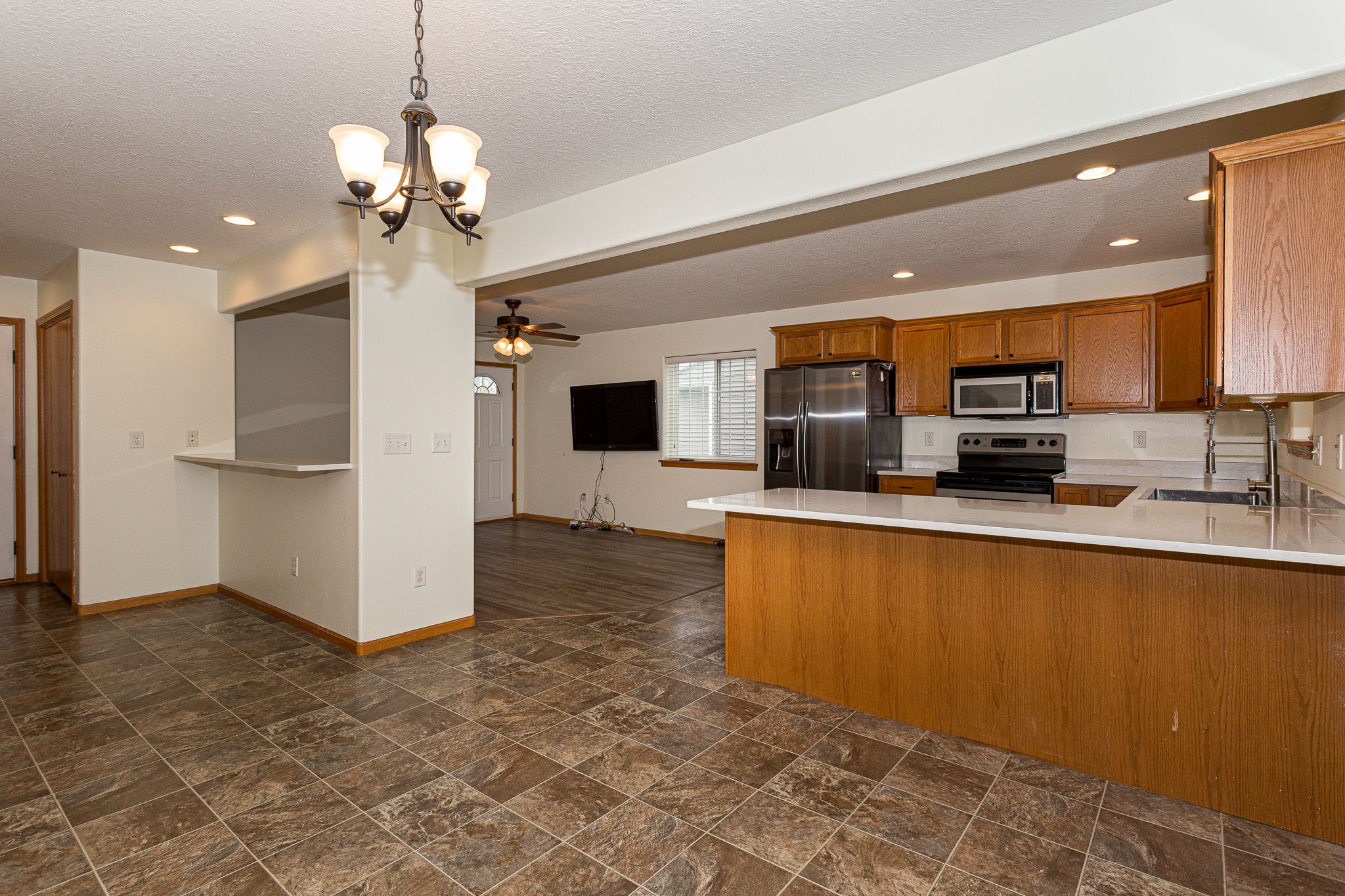 1570 Savannah Circle, Davenport, IA, Image 11