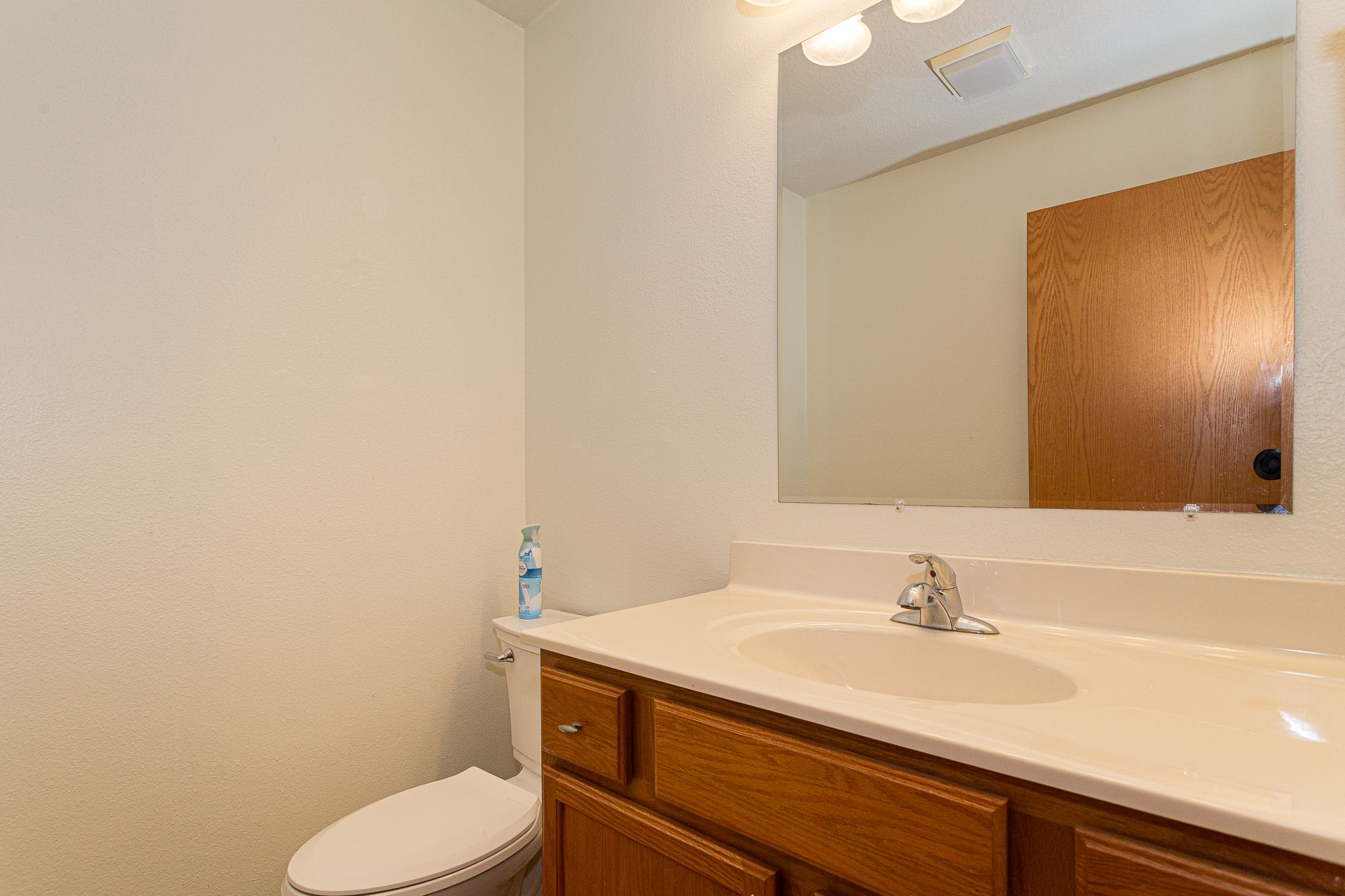 1570 Savannah Circle, Davenport, IA, Image 12