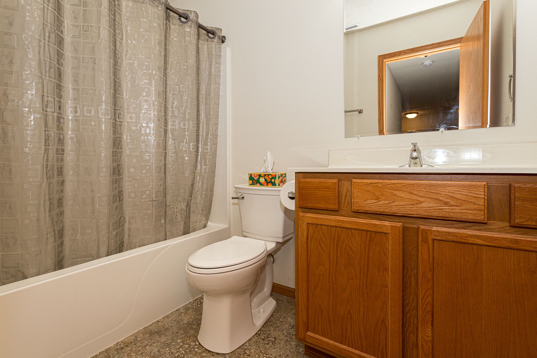 1570 Savannah Circle, Davenport, IA, Image 23