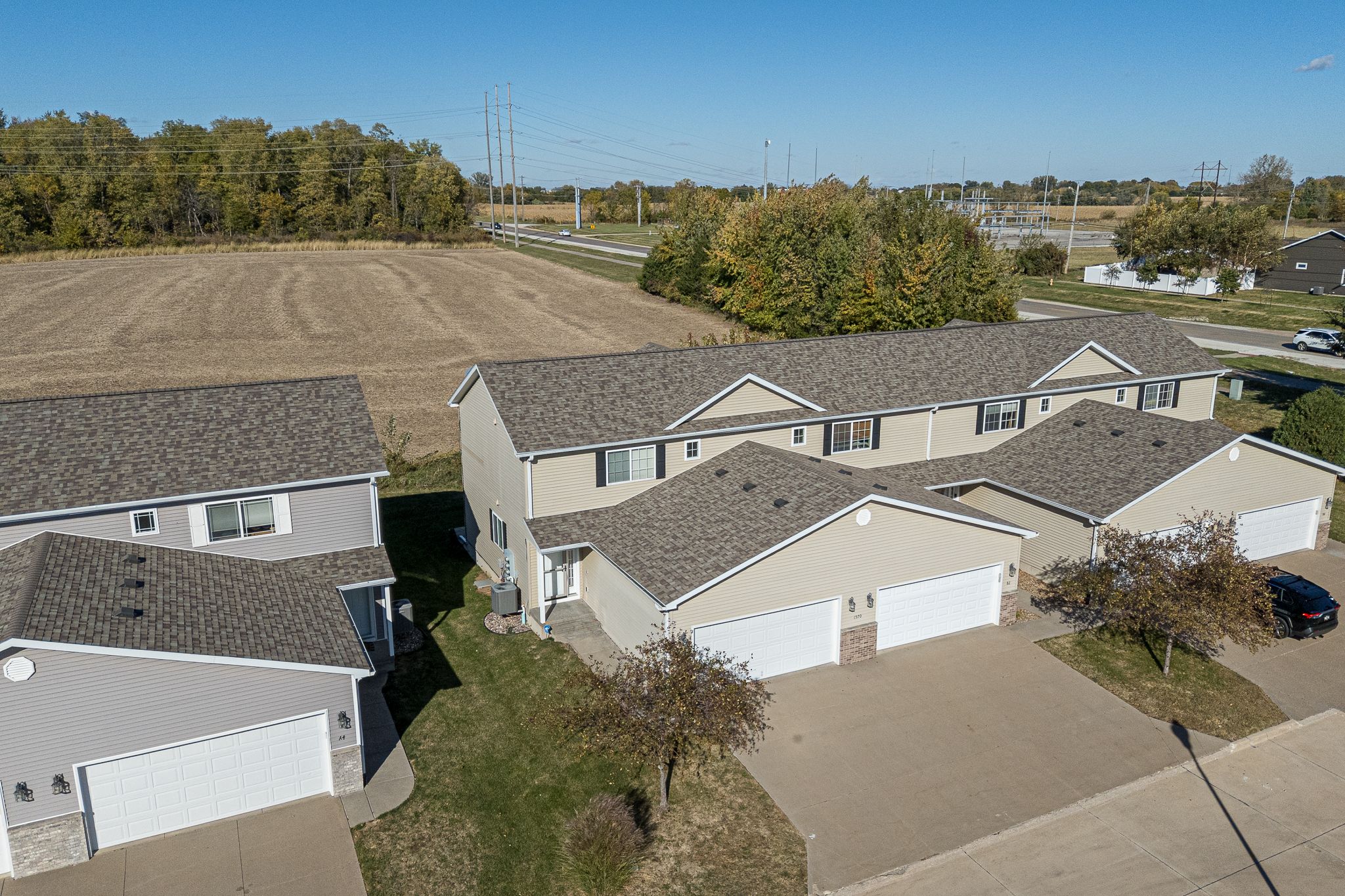 1570 Savannah Circle, Davenport, IA, Image 1