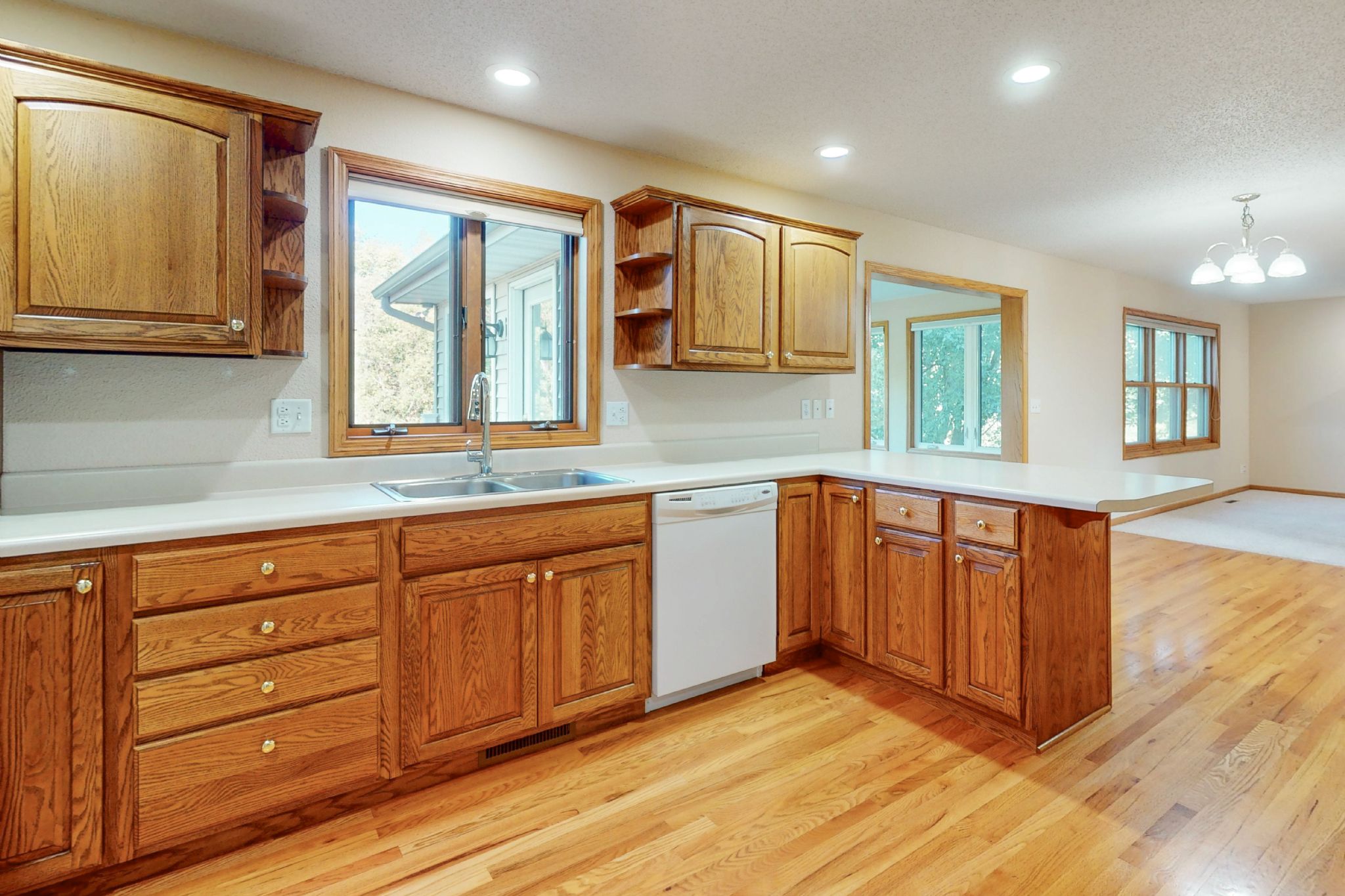1411 Deer Woods Dr NE, Swisher, IA, Image 9