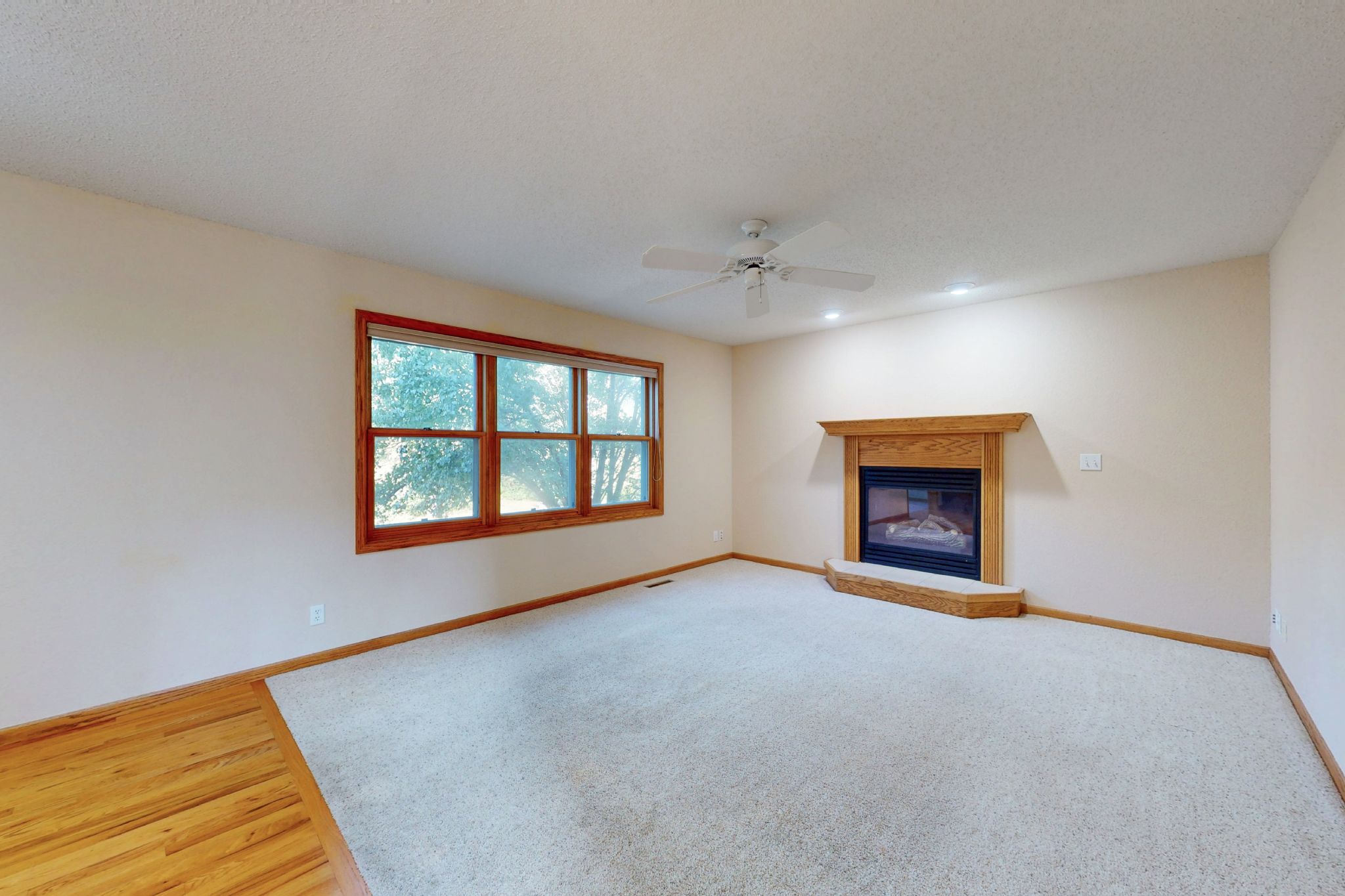 1411 Deer Woods Dr NE, Swisher, IA, Image 2