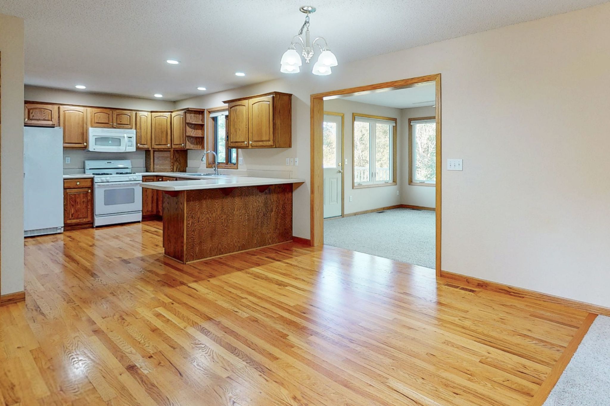 1411 Deer Woods Dr NE, Swisher, IA, Image 5