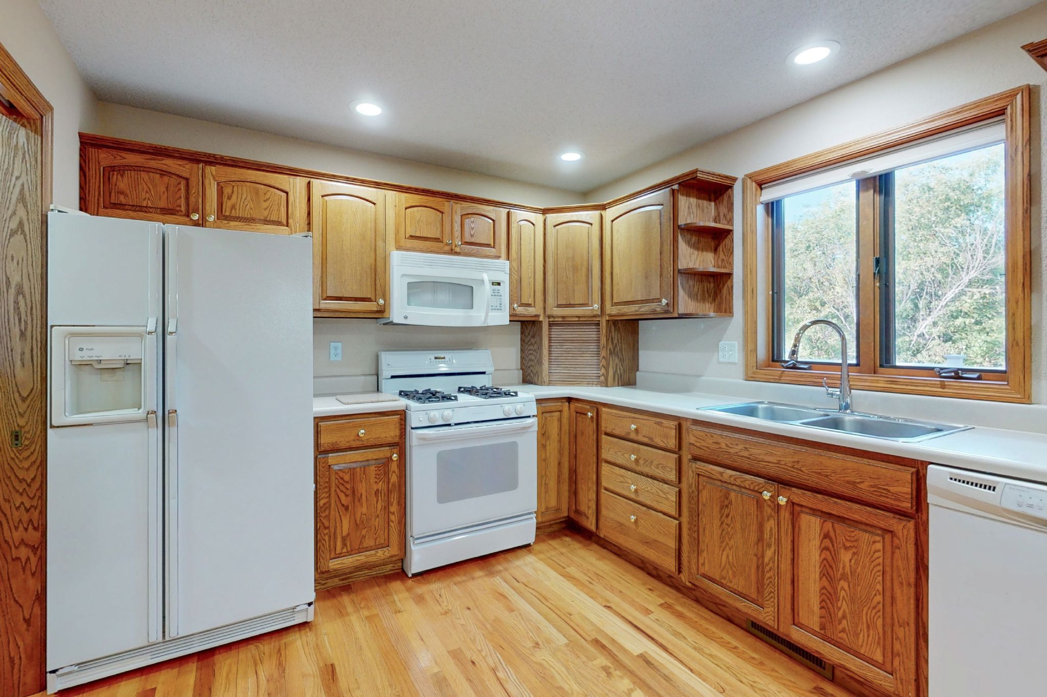 1411 Deer Woods Dr NE, Swisher, IA, Image 8