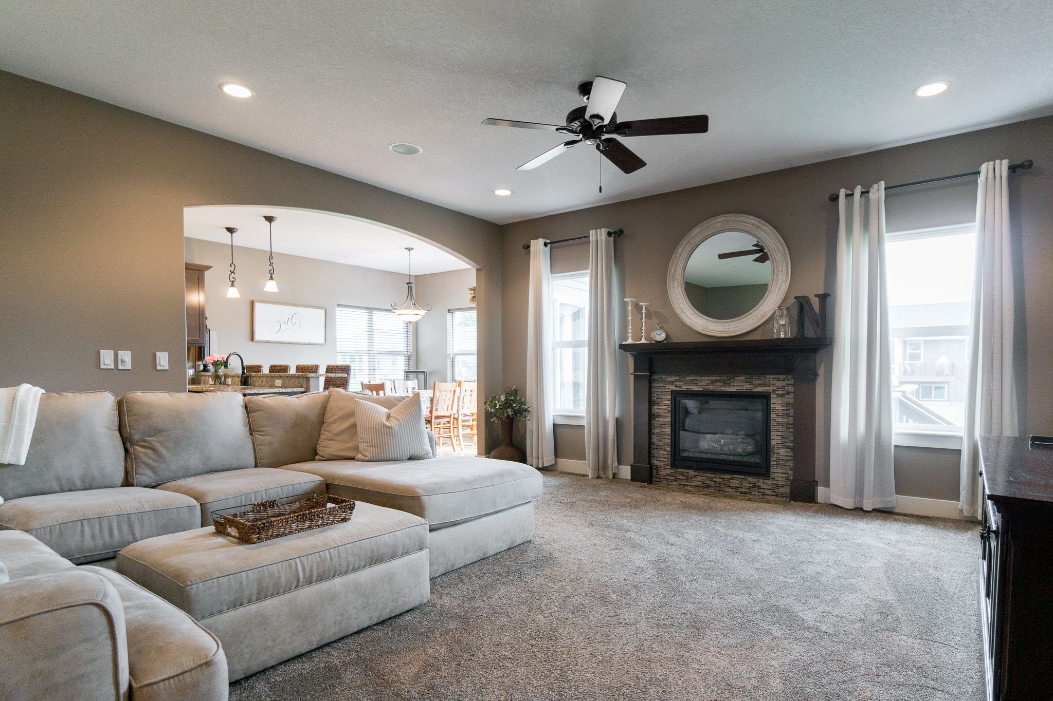 2990 Bullis Dr, Marion, IA, Image 2
