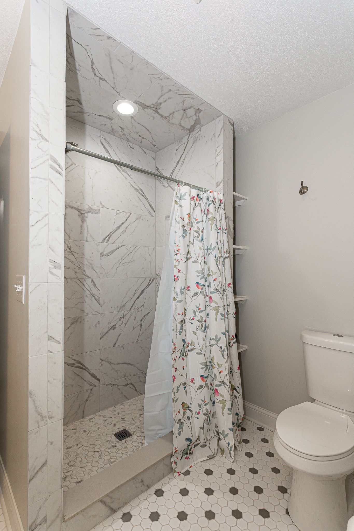 1002 E High St, Davenport, IA, Image 14