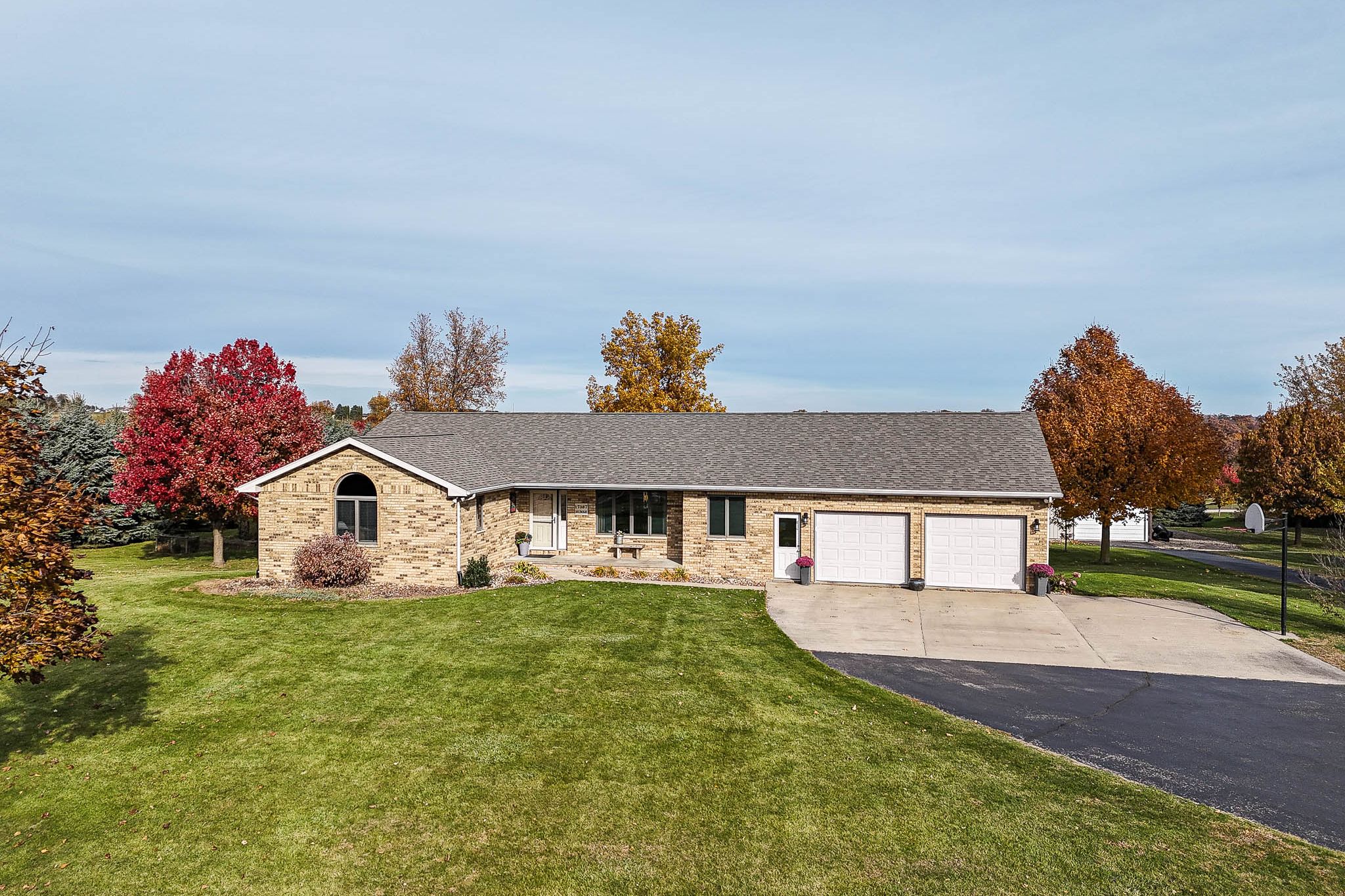 17387 Humke Road, Dubuque, IA, Image 1