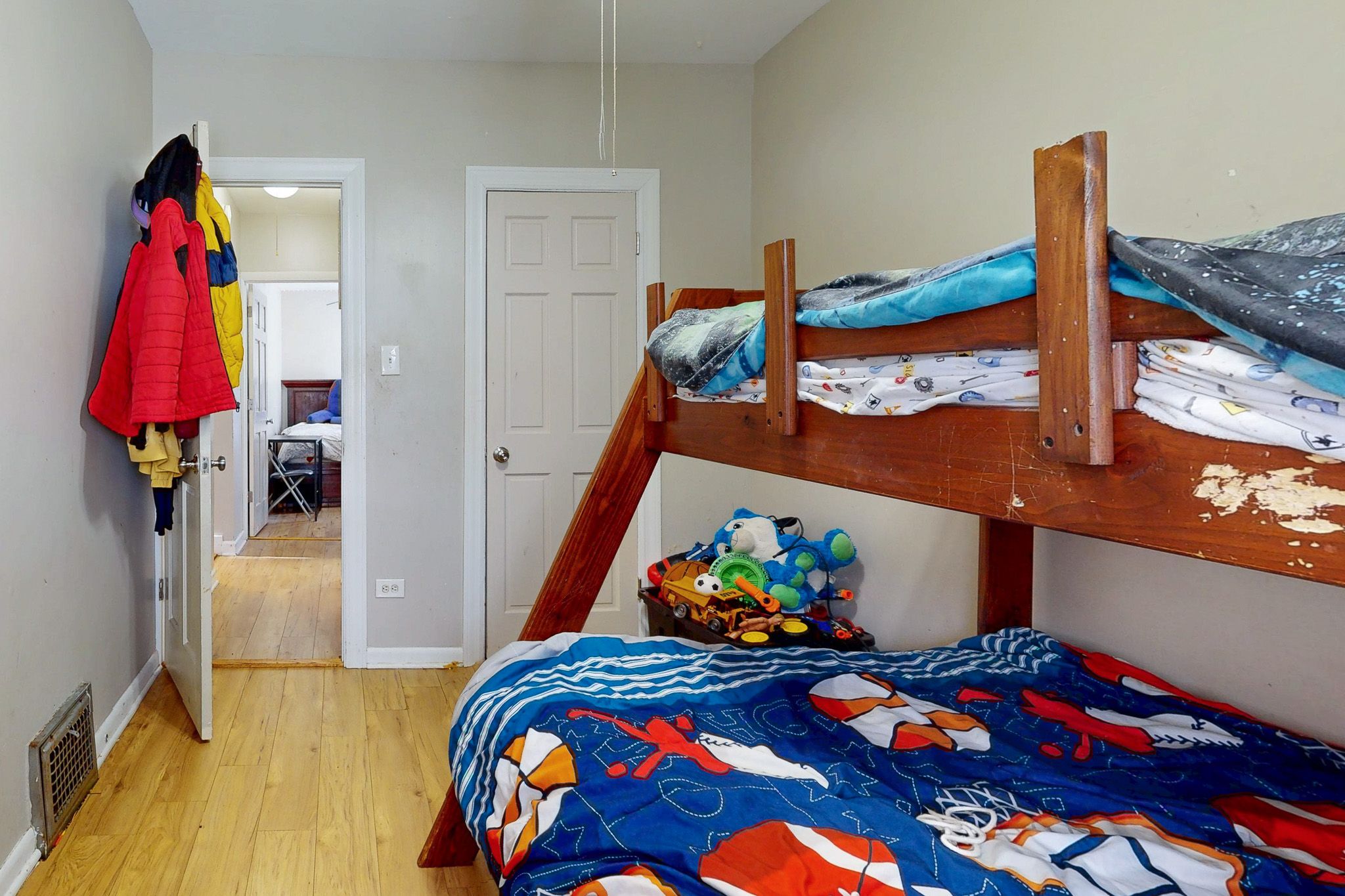 9516 S. Yale Ave.,&nbsp;Chicago,&nbsp;IL,&nbsp;Image&nbsp;12