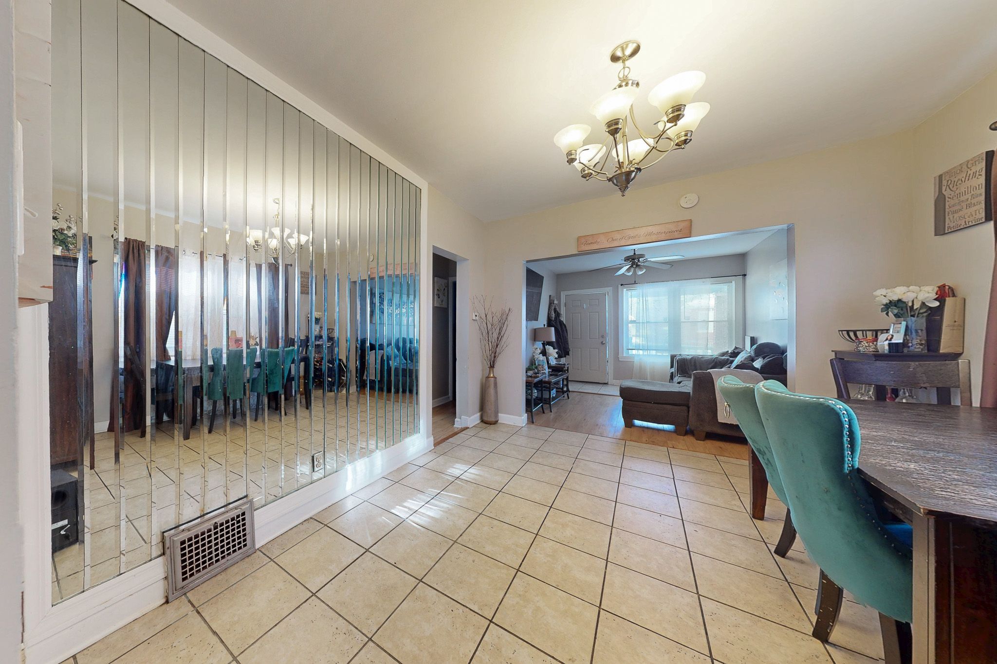 9516 S. Yale Ave.,&nbsp;Chicago,&nbsp;IL,&nbsp;Image&nbsp;5