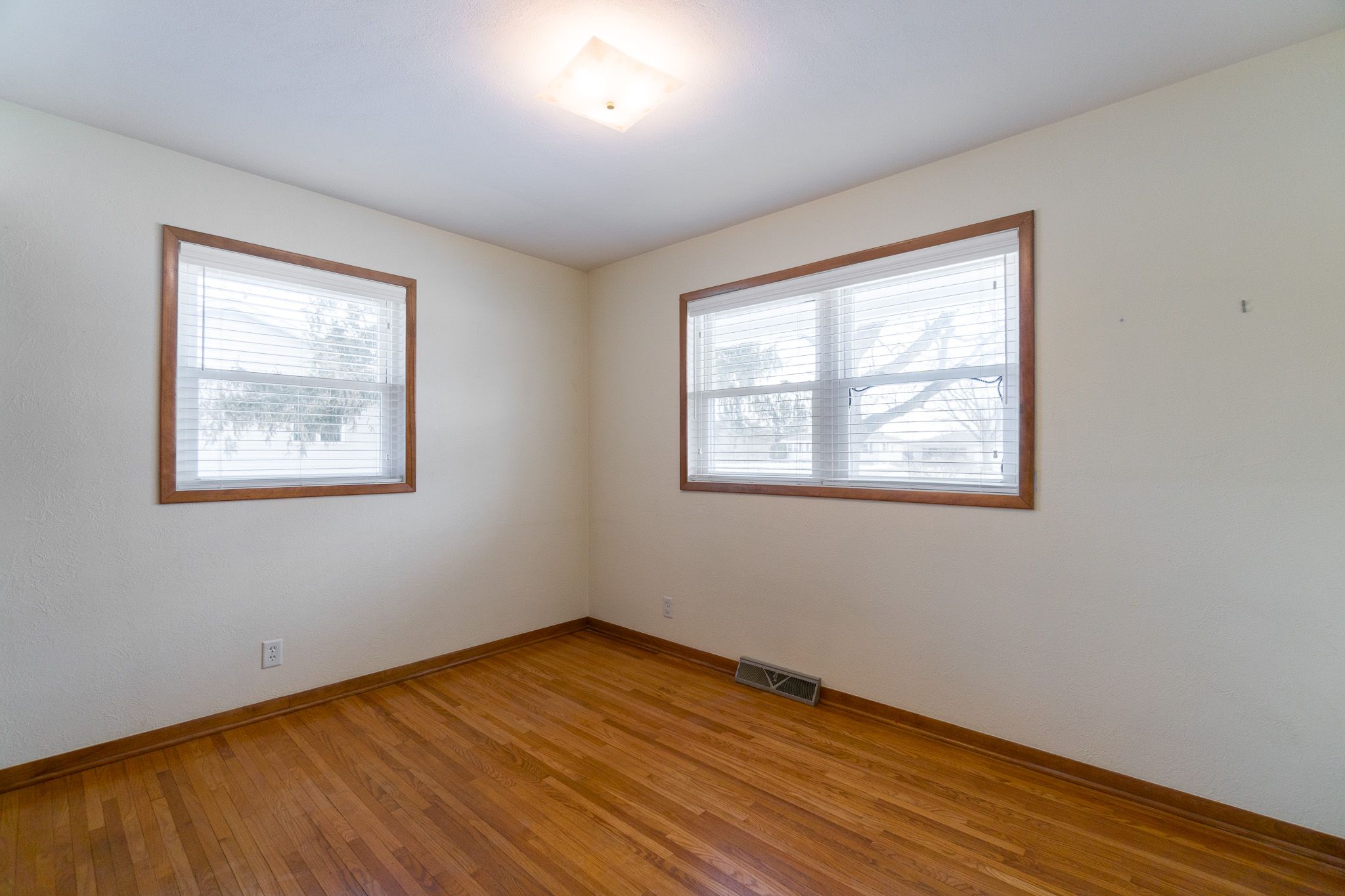295 N Mentzer Rd,&nbsp;Robins,&nbsp;IA,&nbsp;Image&nbsp;14