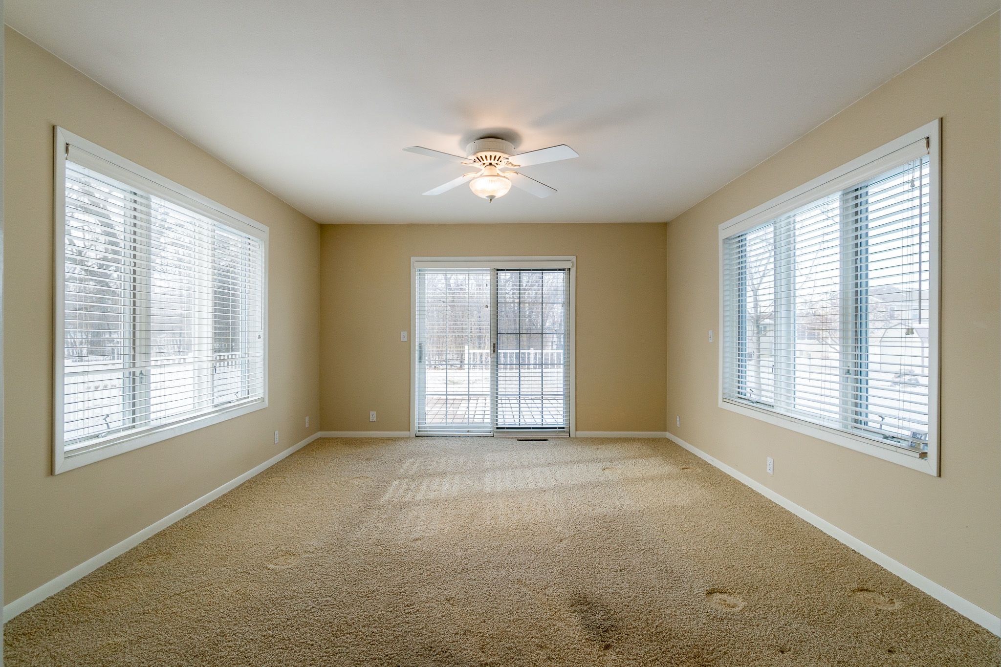 295 N Mentzer Rd,&nbsp;Robins,&nbsp;IA,&nbsp;Image&nbsp;1