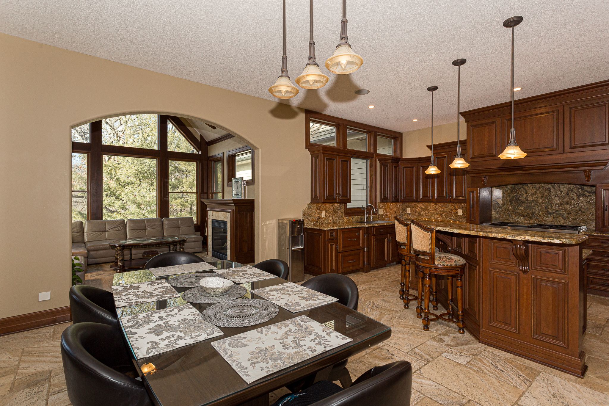 1302 Woodland Ln,&nbsp;Le Claire,&nbsp;IA,&nbsp;Image&nbsp;16