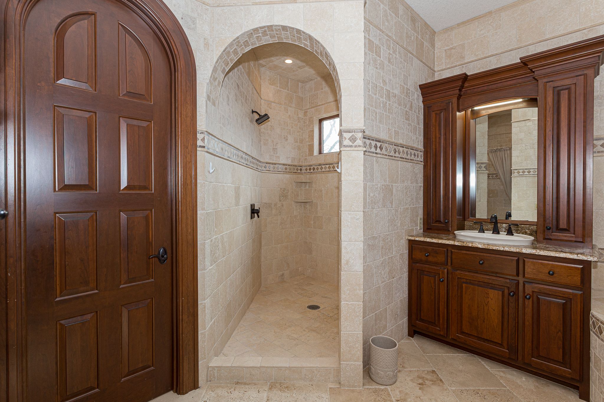 1302 Woodland Ln,&nbsp;Le Claire,&nbsp;IA,&nbsp;Image&nbsp;21