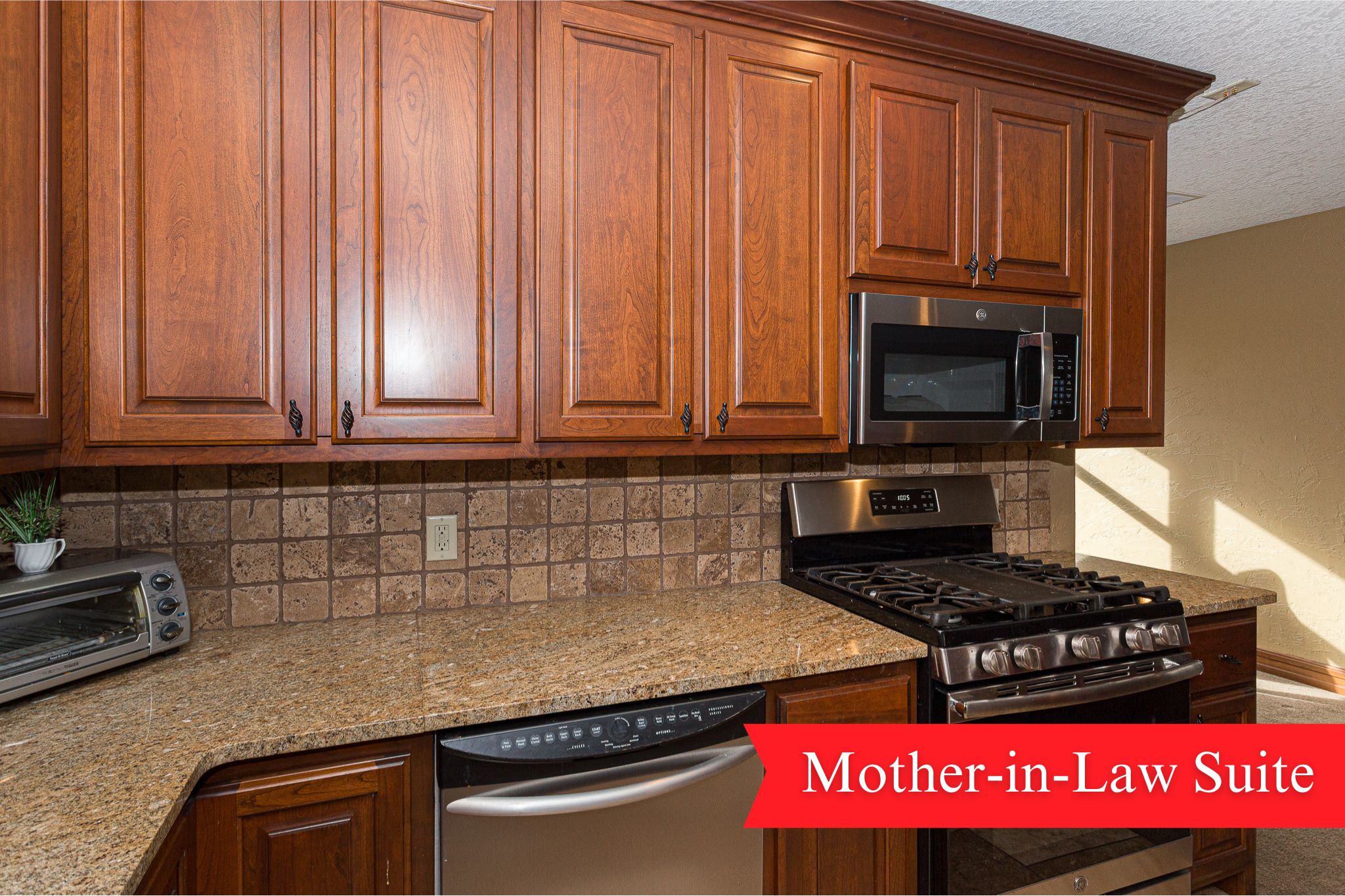 1302 Woodland Ln,&nbsp;Le Claire,&nbsp;IA,&nbsp;Image&nbsp;62