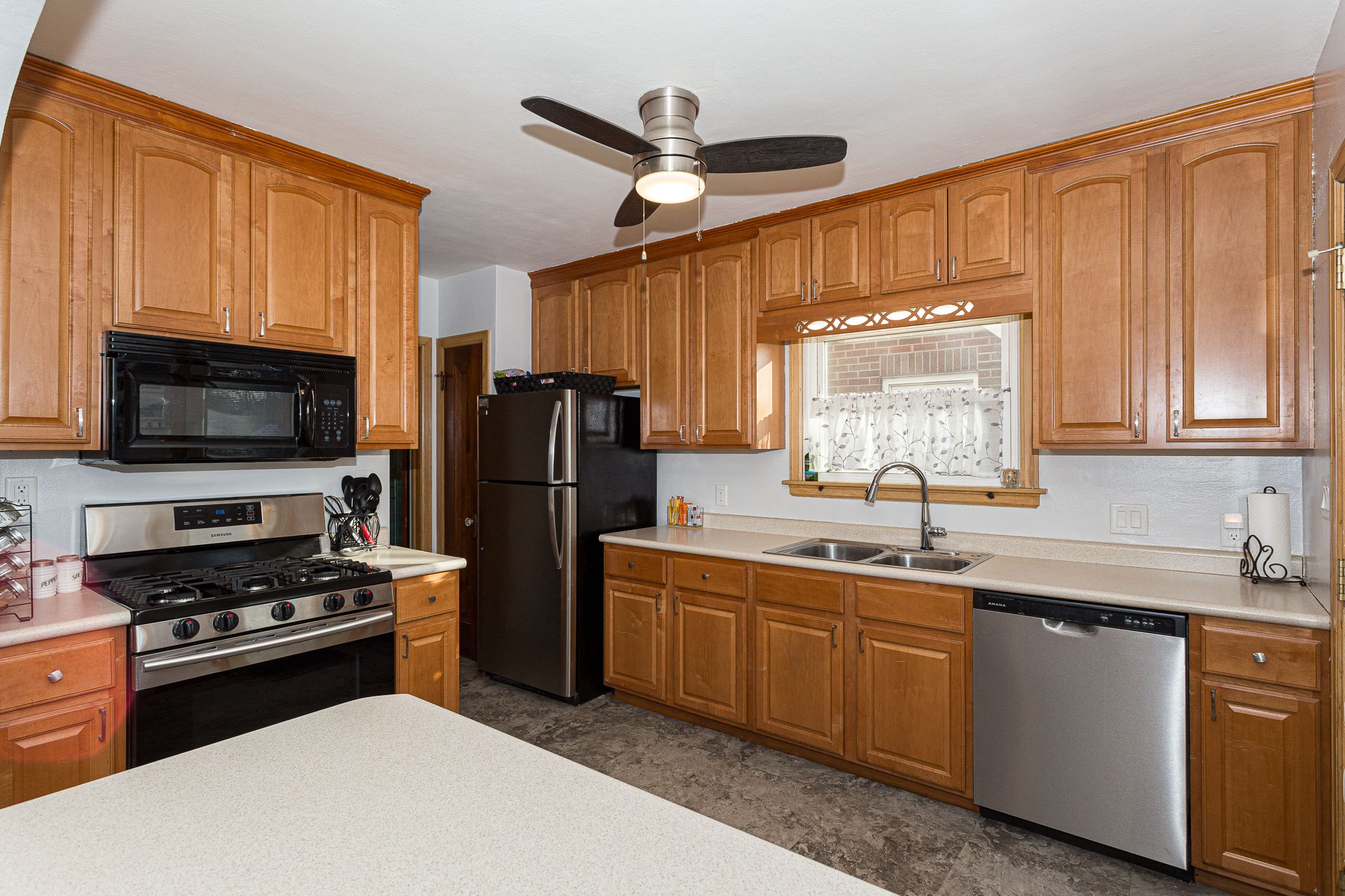 2401 32nd St,&nbsp;Moline,&nbsp;IL,&nbsp;Image&nbsp;7