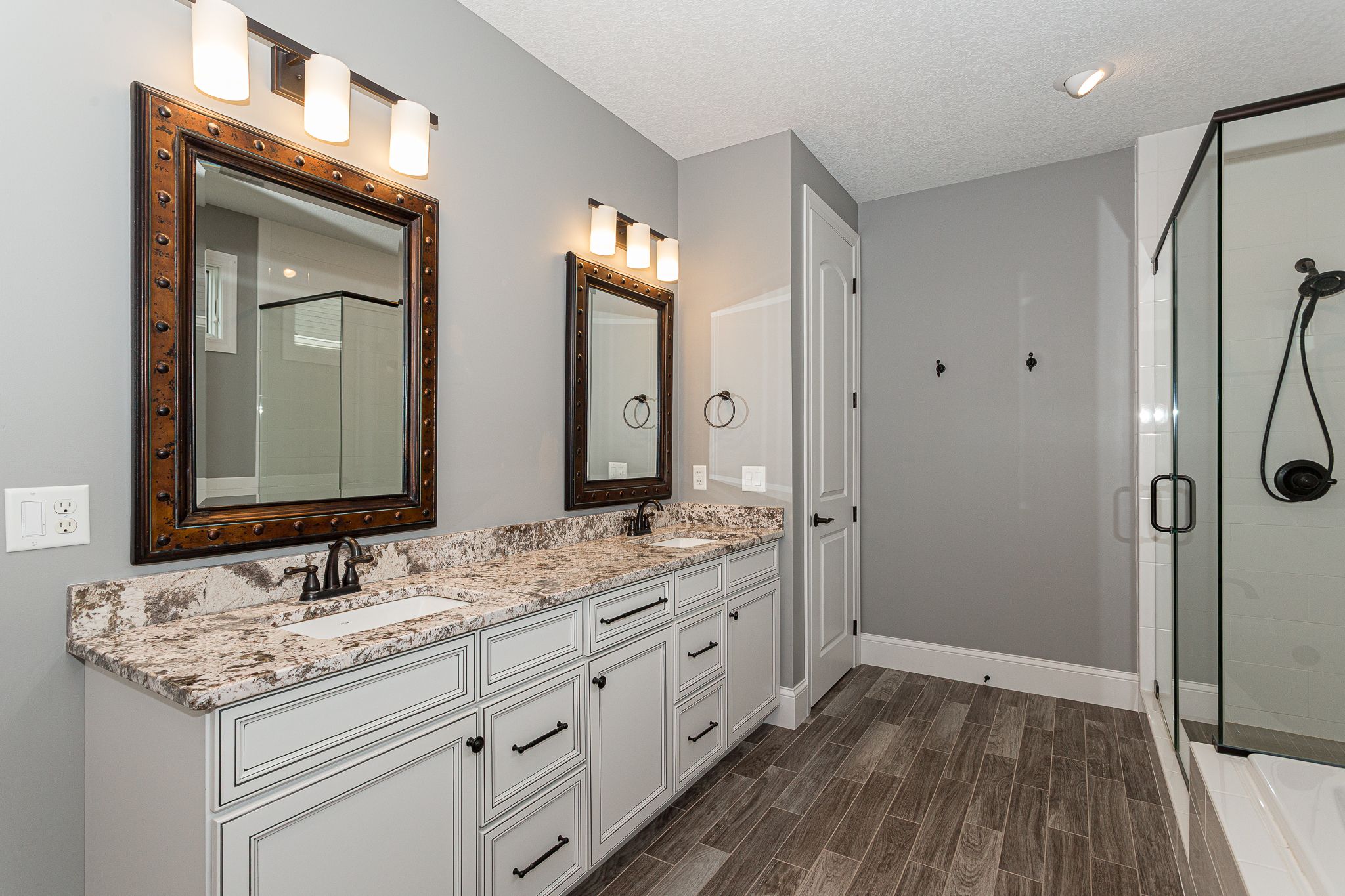 5127 S Richmond Circle,&nbsp;Bettendorf,&nbsp;IA,&nbsp;Image&nbsp;18