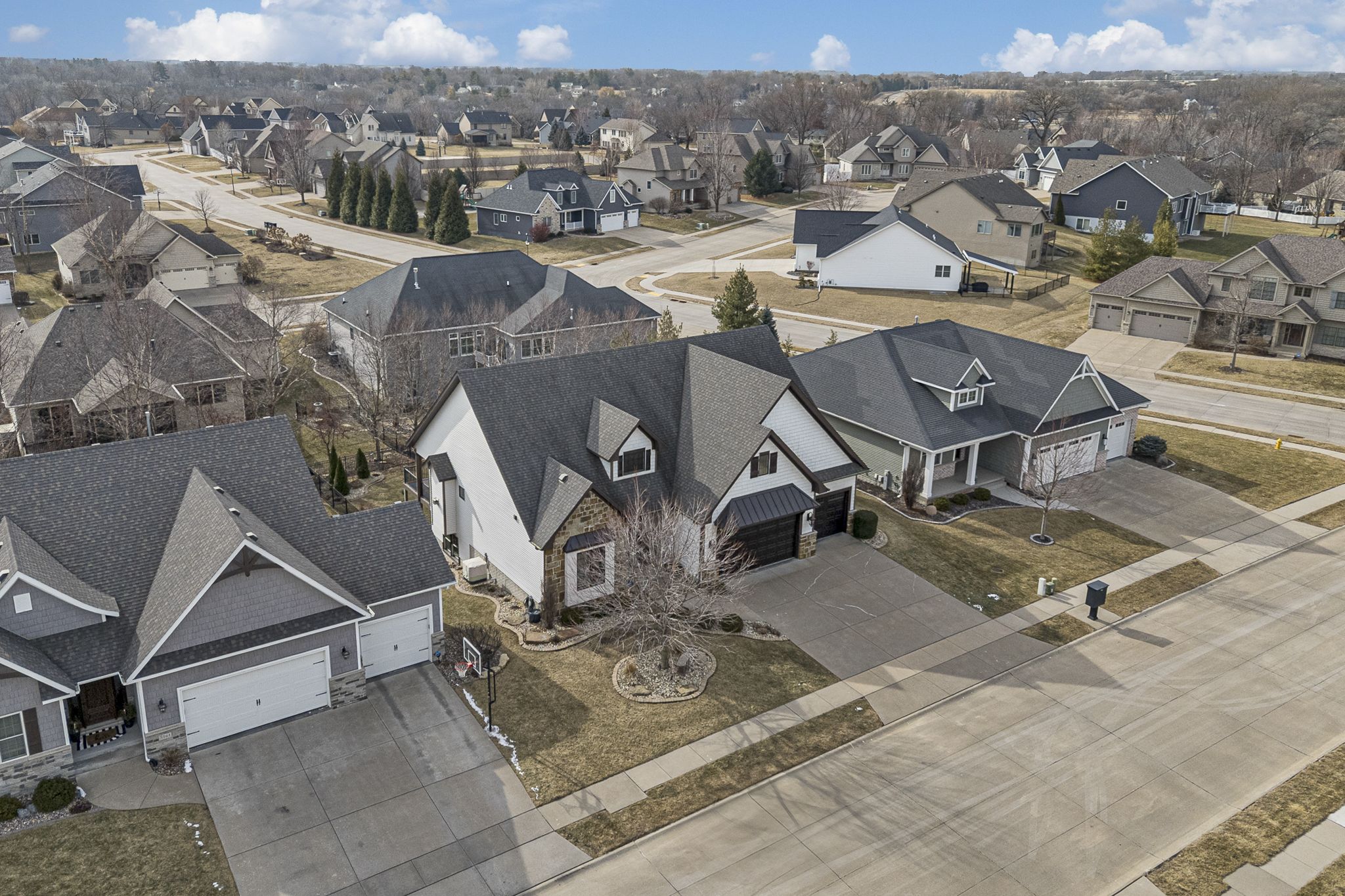 5127 S Richmond Circle,&nbsp;Bettendorf,&nbsp;IA,&nbsp;Image&nbsp;2