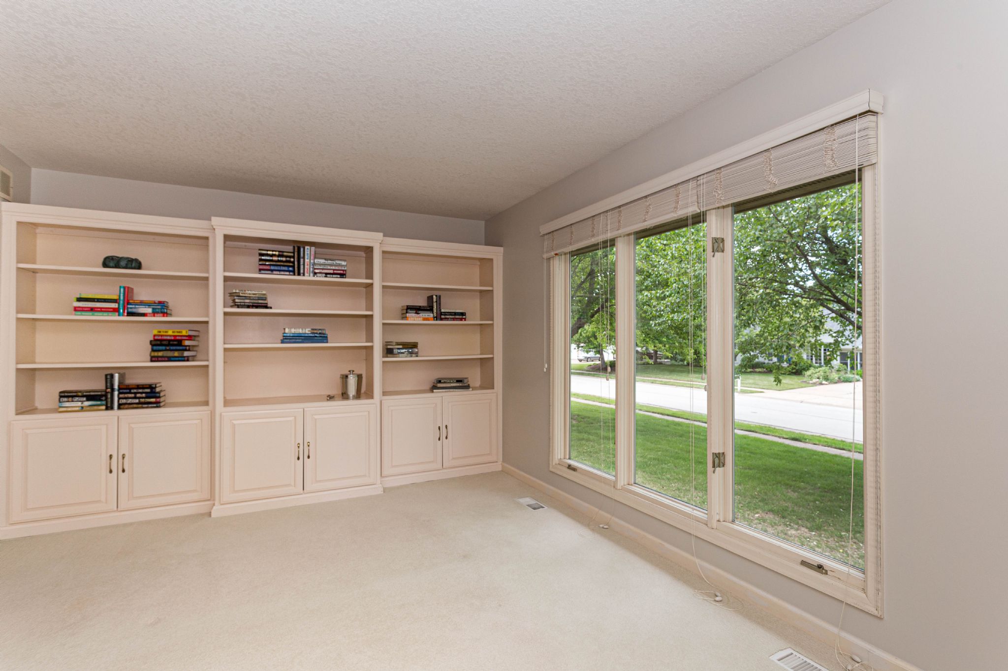 3290 Rambling Road,&nbsp;Bettendorf,&nbsp;IA,&nbsp;Image&nbsp;16