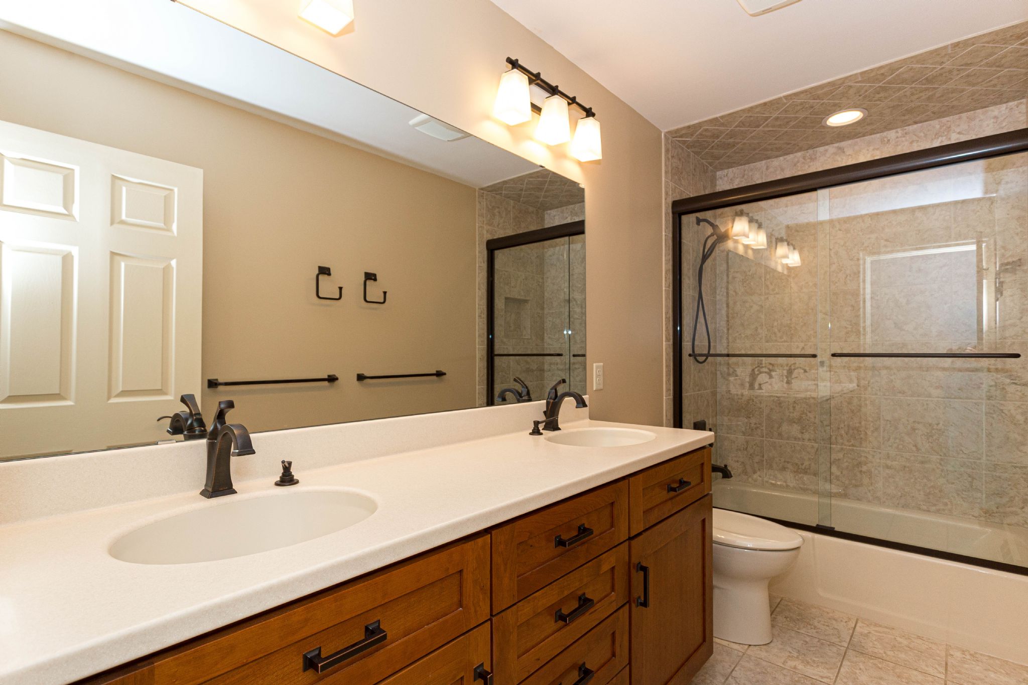 3290 Rambling Road,&nbsp;Bettendorf,&nbsp;IA,&nbsp;Image&nbsp;20