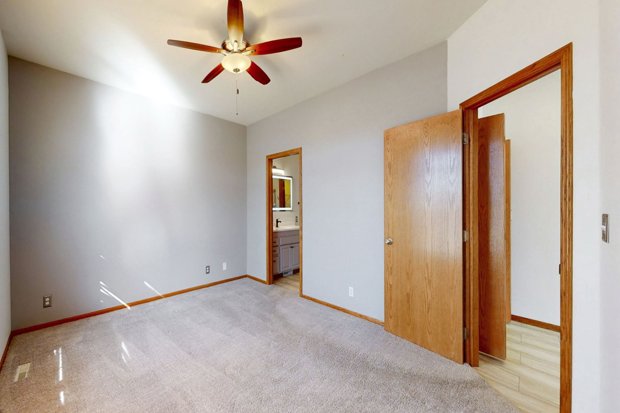 1633 Greens Way Ct NE,&nbsp;Cedar Rapids,&nbsp;IA,&nbsp;Image&nbsp;9