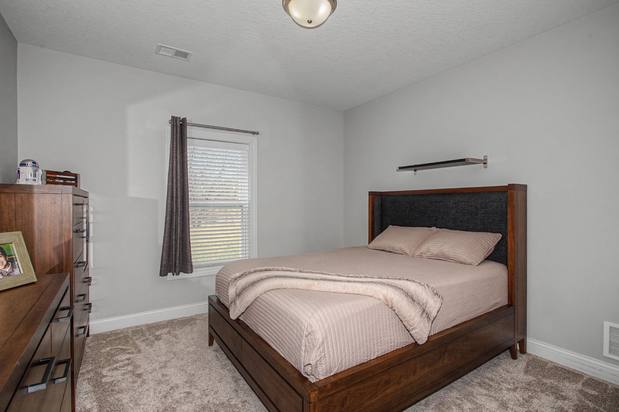 5570 West Creekside Ln,&nbsp;Bettendorf,&nbsp;IA,&nbsp;Image&nbsp;22