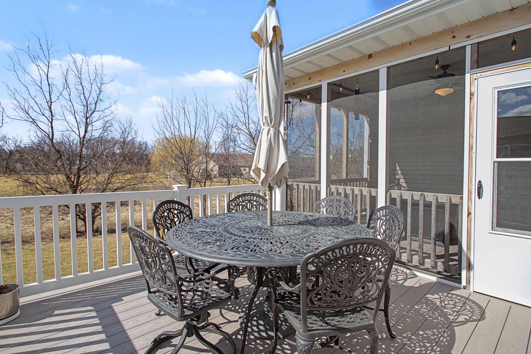 5570 West Creekside Ln,&nbsp;Bettendorf,&nbsp;IA,&nbsp;Image&nbsp;27