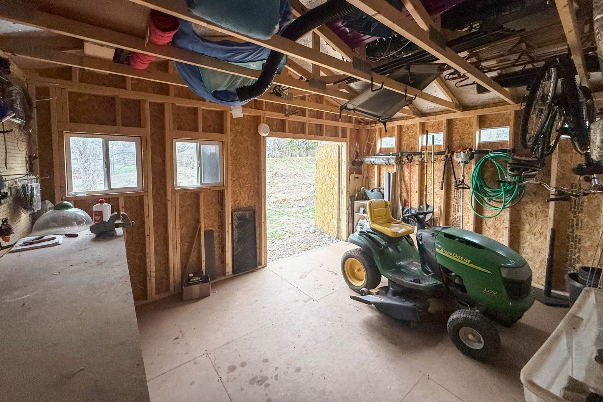 17 Briar Ridge Dr. NE,&nbsp;Iowa City,&nbsp;IA,&nbsp;Image&nbsp;60