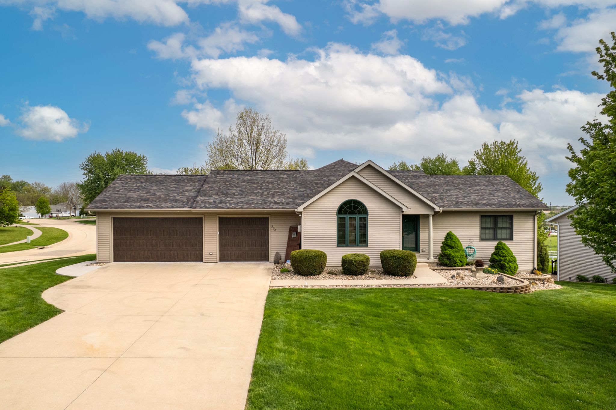 506 Redbird Run,&nbsp;Tiffin,&nbsp;IA,&nbsp;Image&nbsp;1