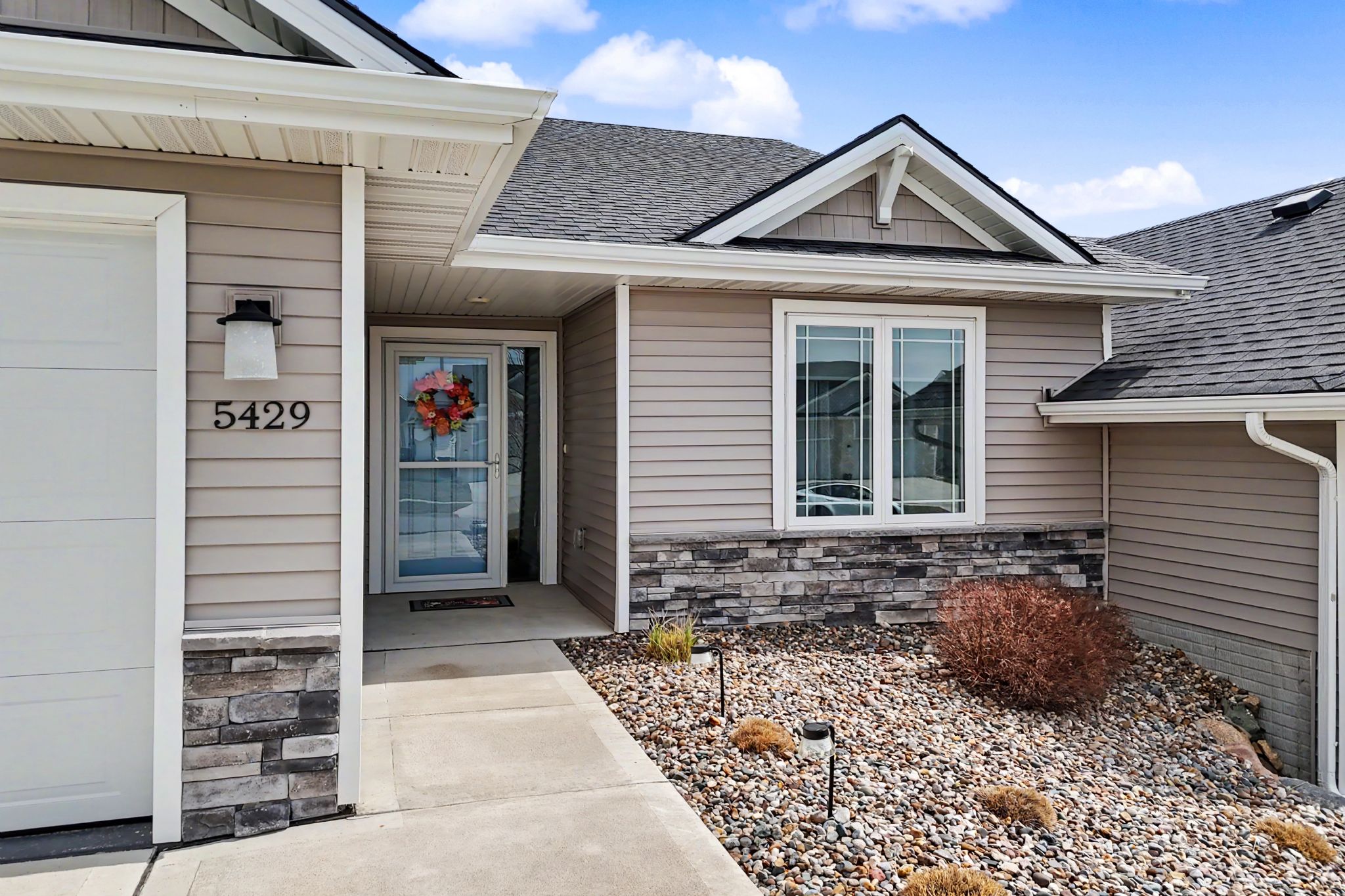 5429 NE Briarwood Dr,&nbsp;Ankeny,&nbsp;IA,&nbsp;Image&nbsp;1