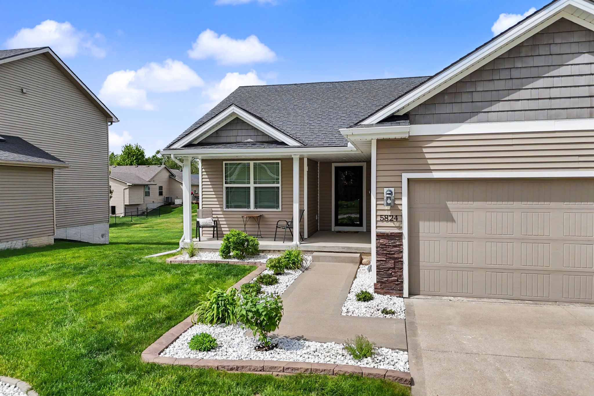 5824 Pine Ct,&nbsp;Johnston,&nbsp;IA,&nbsp;Image&nbsp;2