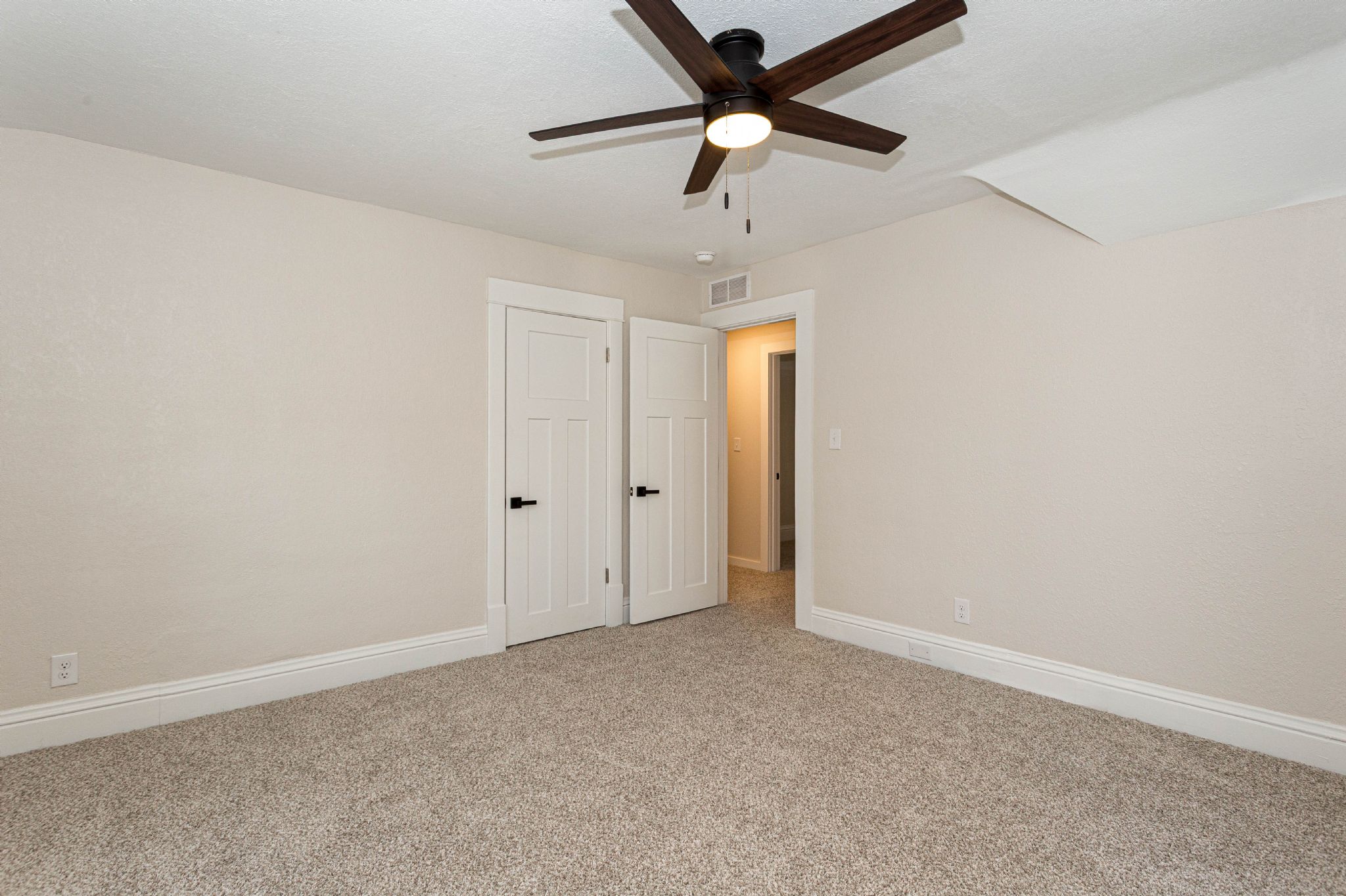 1814 9th St,&nbsp;Moline,&nbsp;IL,&nbsp;Image&nbsp;24