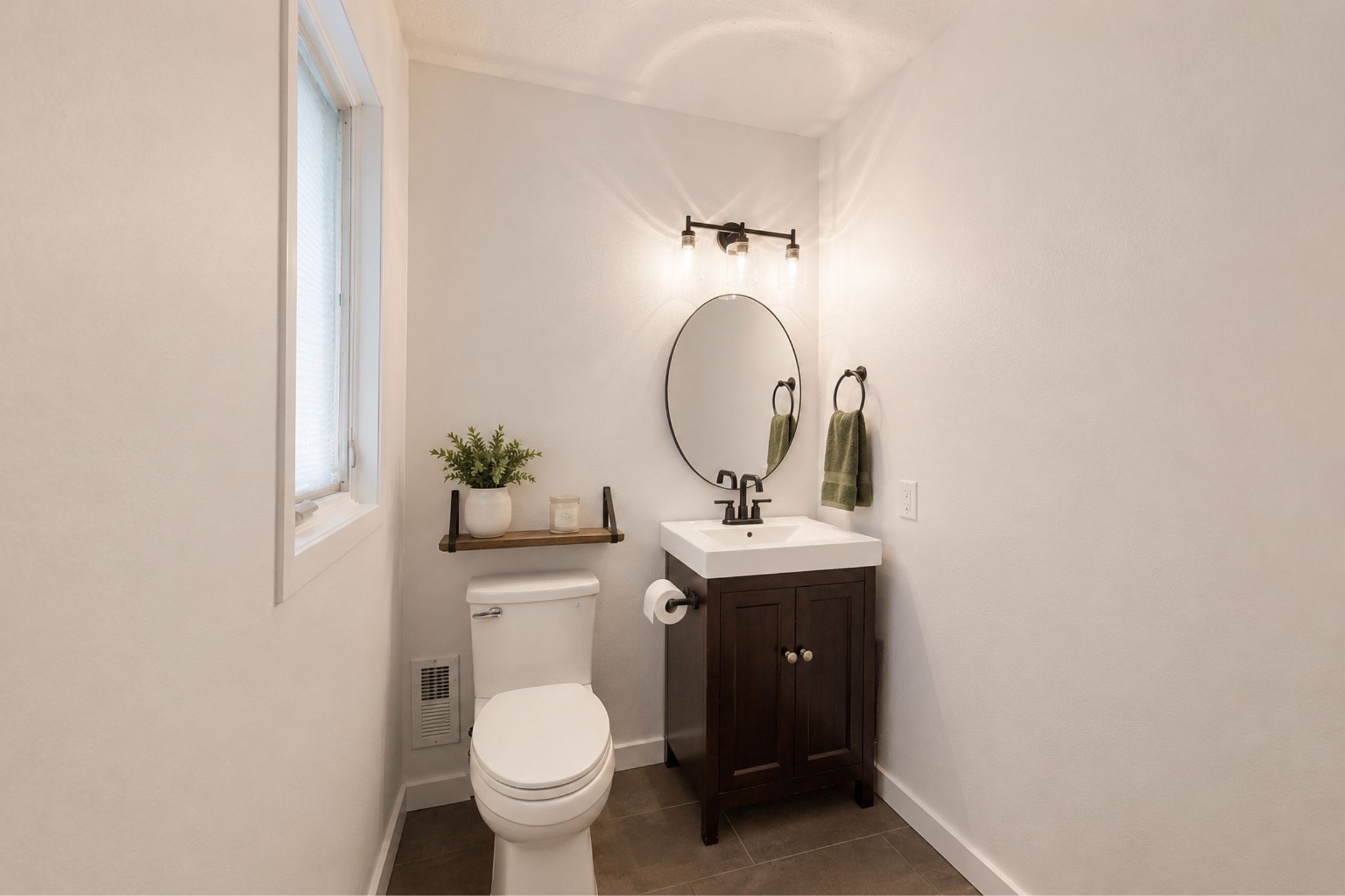 15447 Douglas Cir,&nbsp;Omaha,&nbsp;NE,&nbsp;Image&nbsp;9