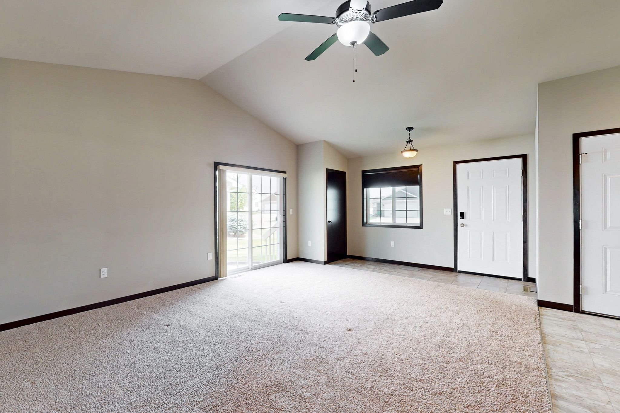 810 Deer Run Dr NE,&nbsp;Cedar Rapids,&nbsp;IA,&nbsp;Image&nbsp;2