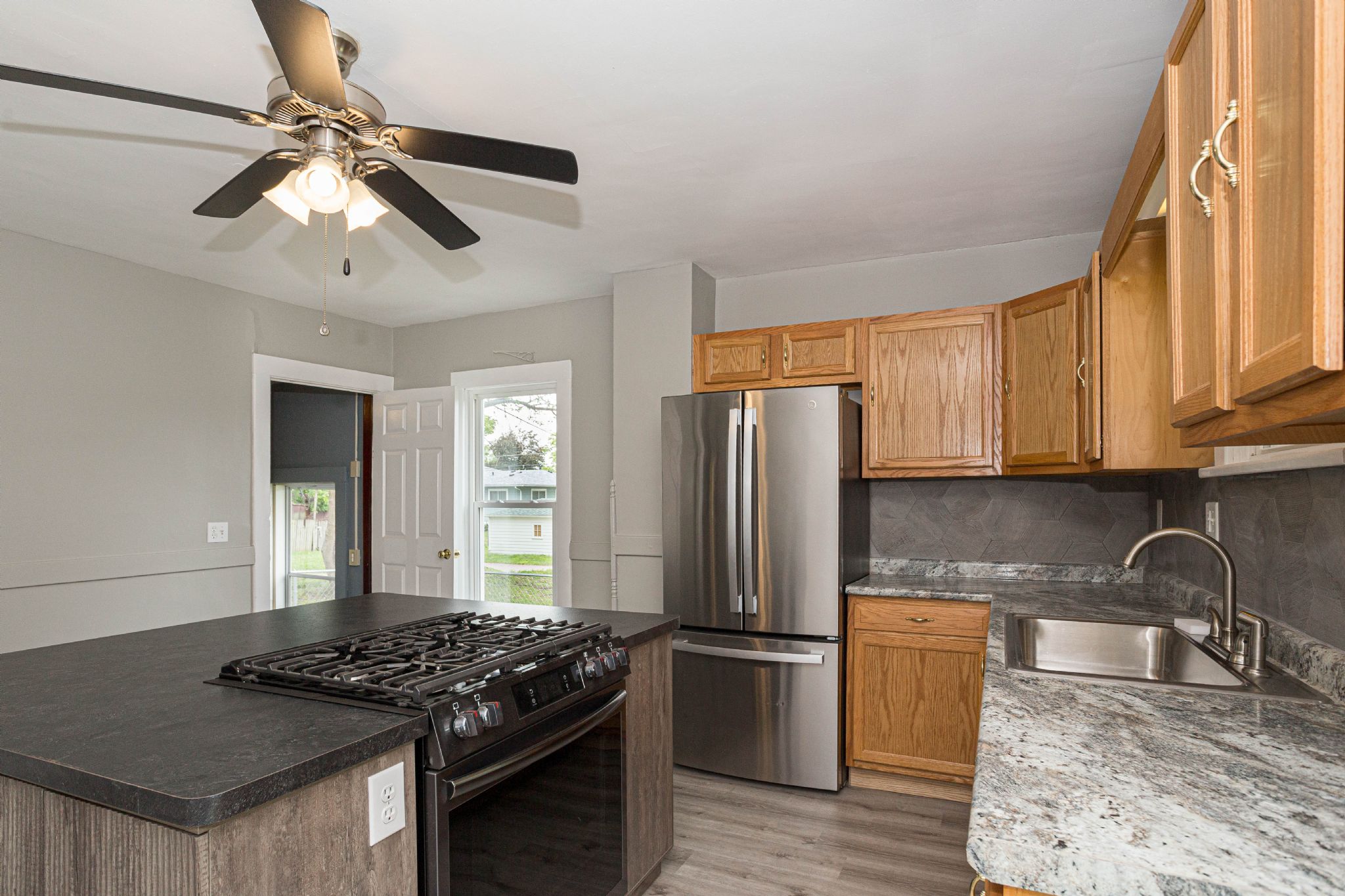 406 W 30th,&nbsp;Davenport,&nbsp;IA,&nbsp;Image&nbsp;10