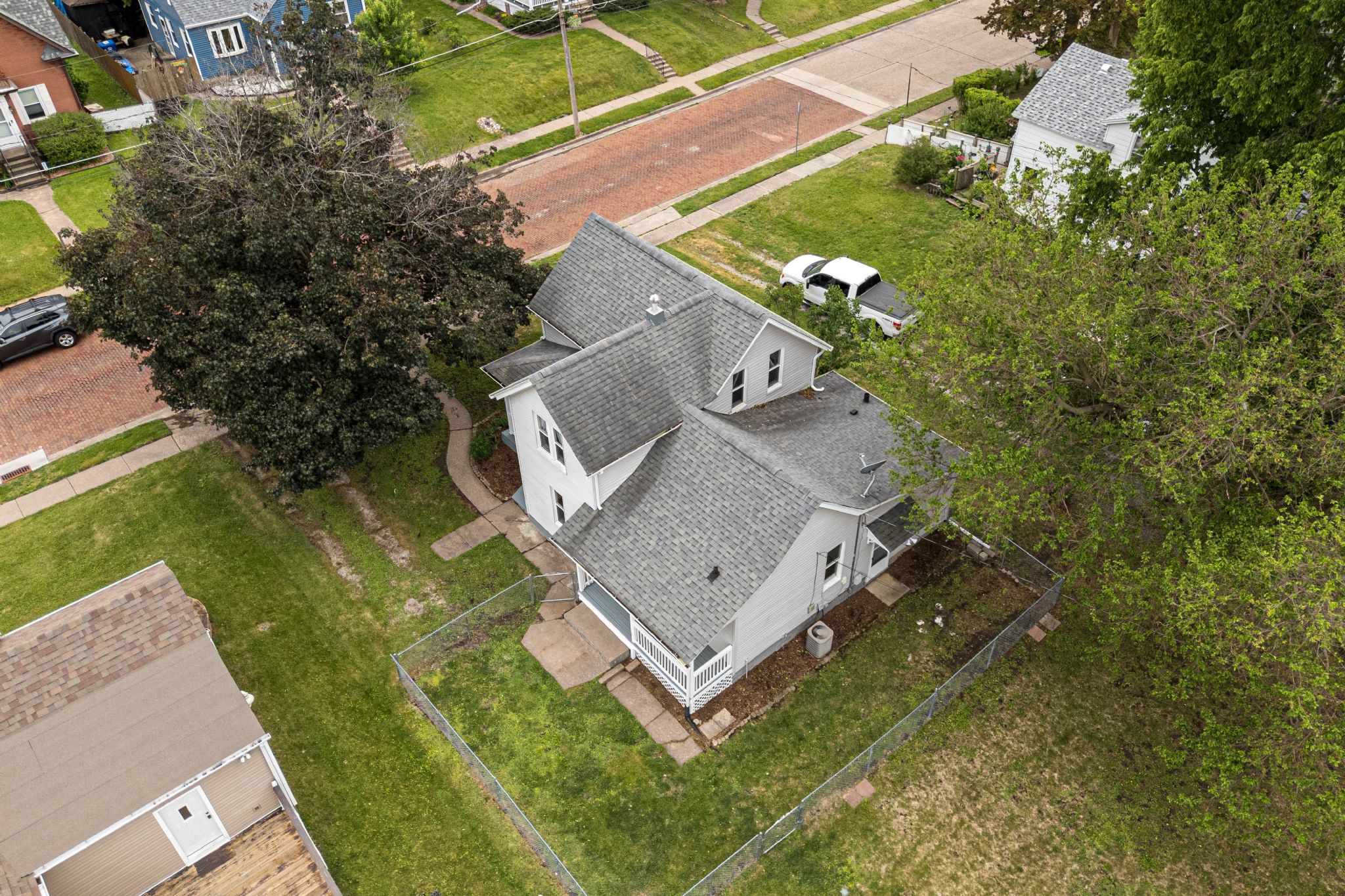 406 W 30th,&nbsp;Davenport,&nbsp;IA,&nbsp;Image&nbsp;38