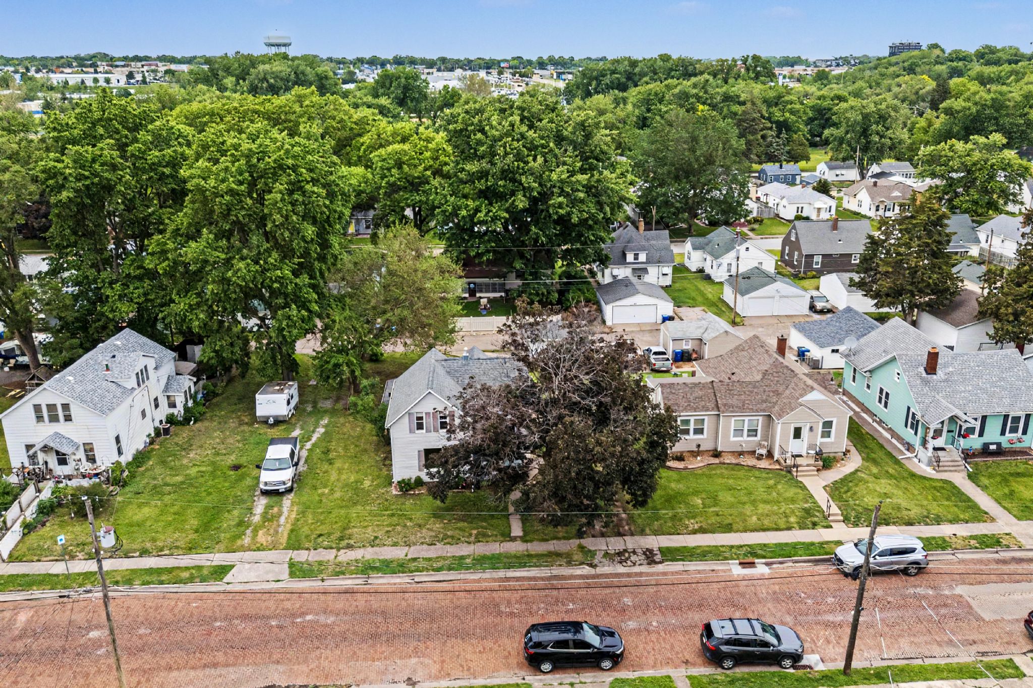 406 W 30th,&nbsp;Davenport,&nbsp;IA,&nbsp;Image&nbsp;2
