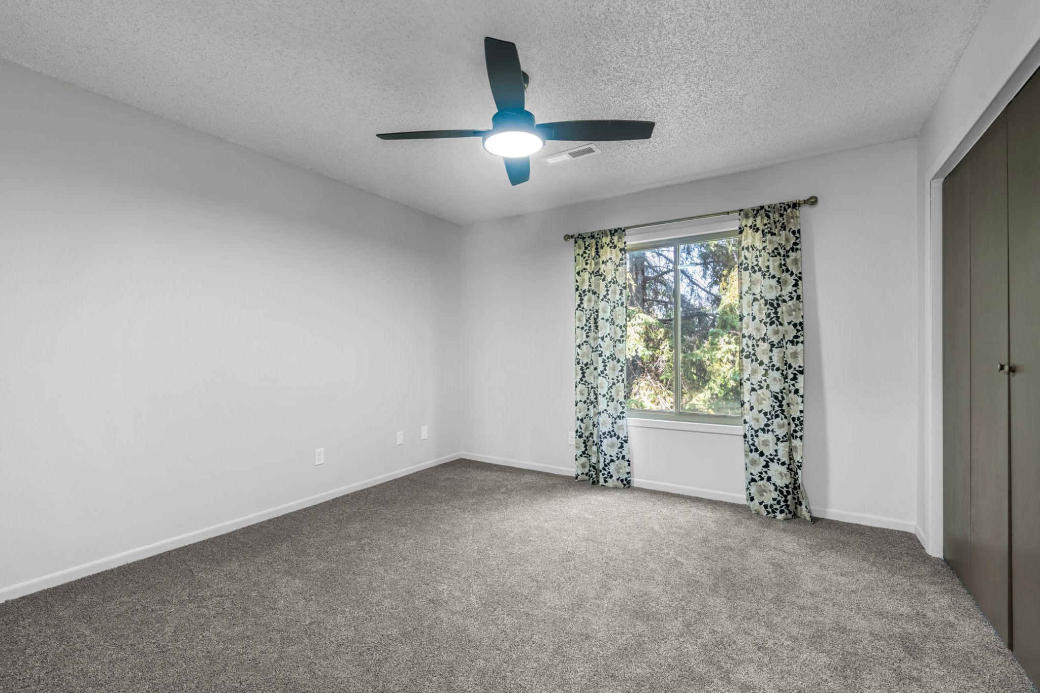 946 23rd Ave Pl,&nbsp;Coralville,&nbsp;IA,&nbsp;Image&nbsp;24