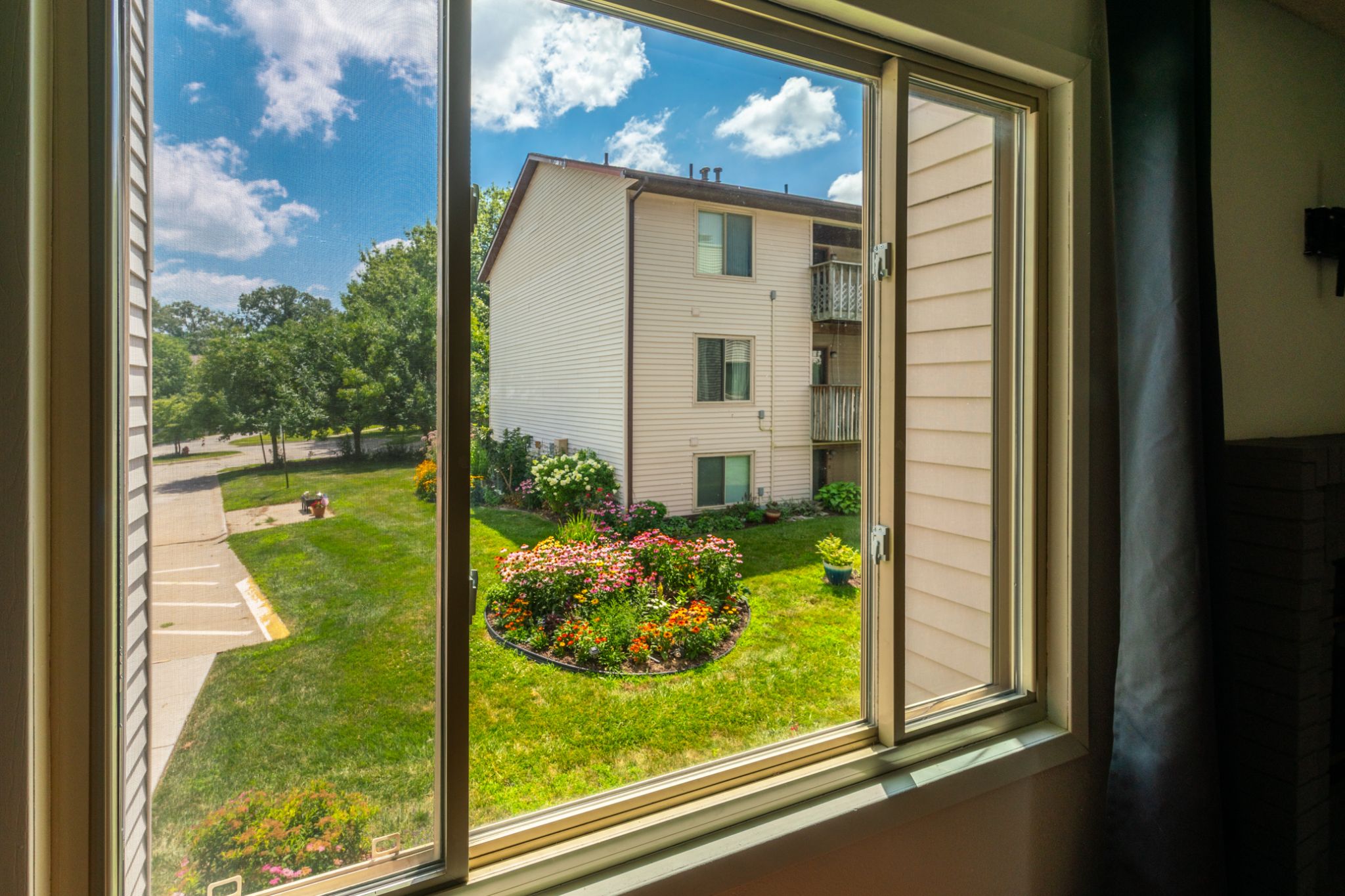 946 23rd Ave Pl,&nbsp;Coralville,&nbsp;IA,&nbsp;Image&nbsp;27