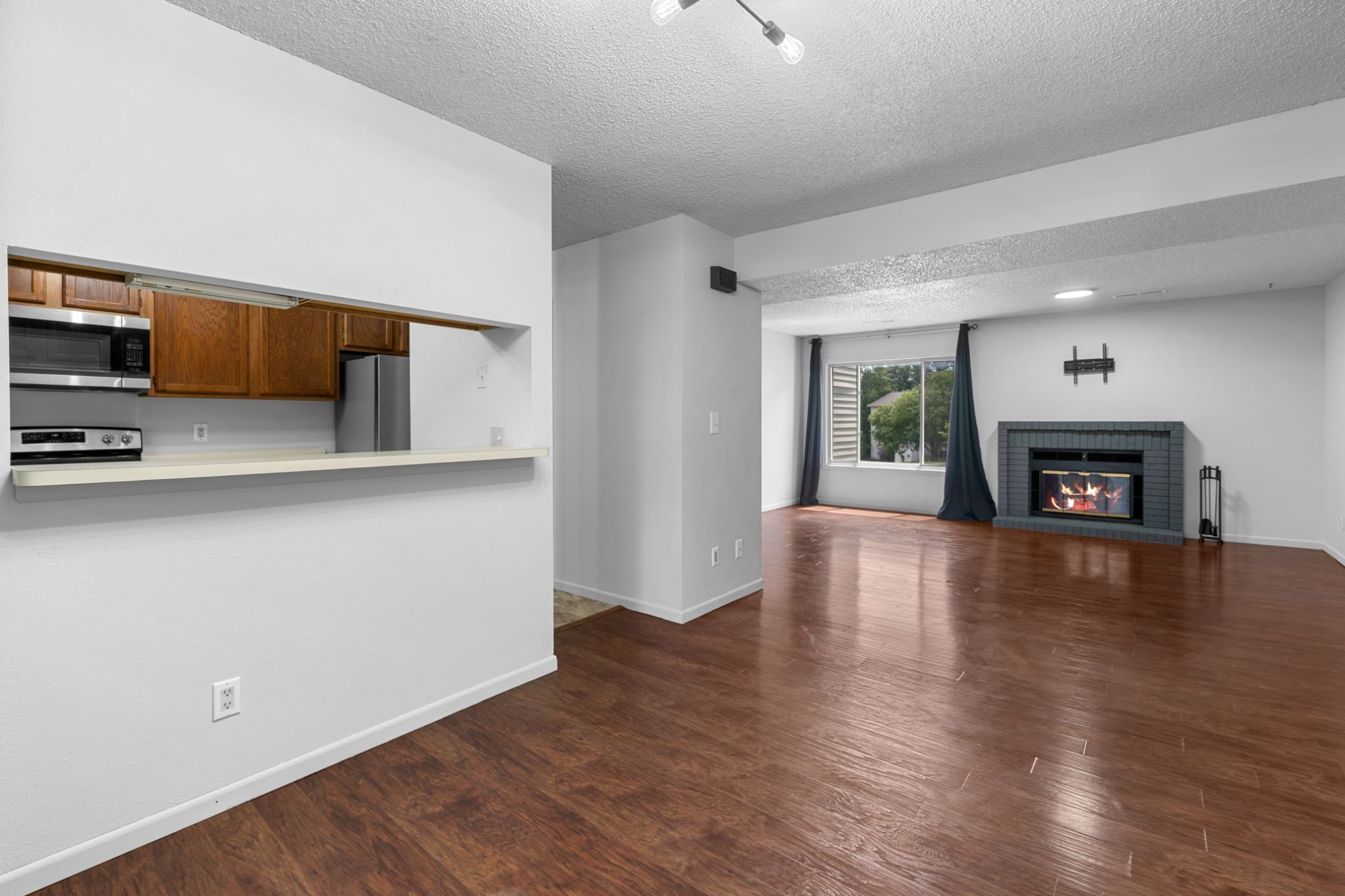 946 23rd Ave Pl,&nbsp;Coralville,&nbsp;IA,&nbsp;Image&nbsp;1