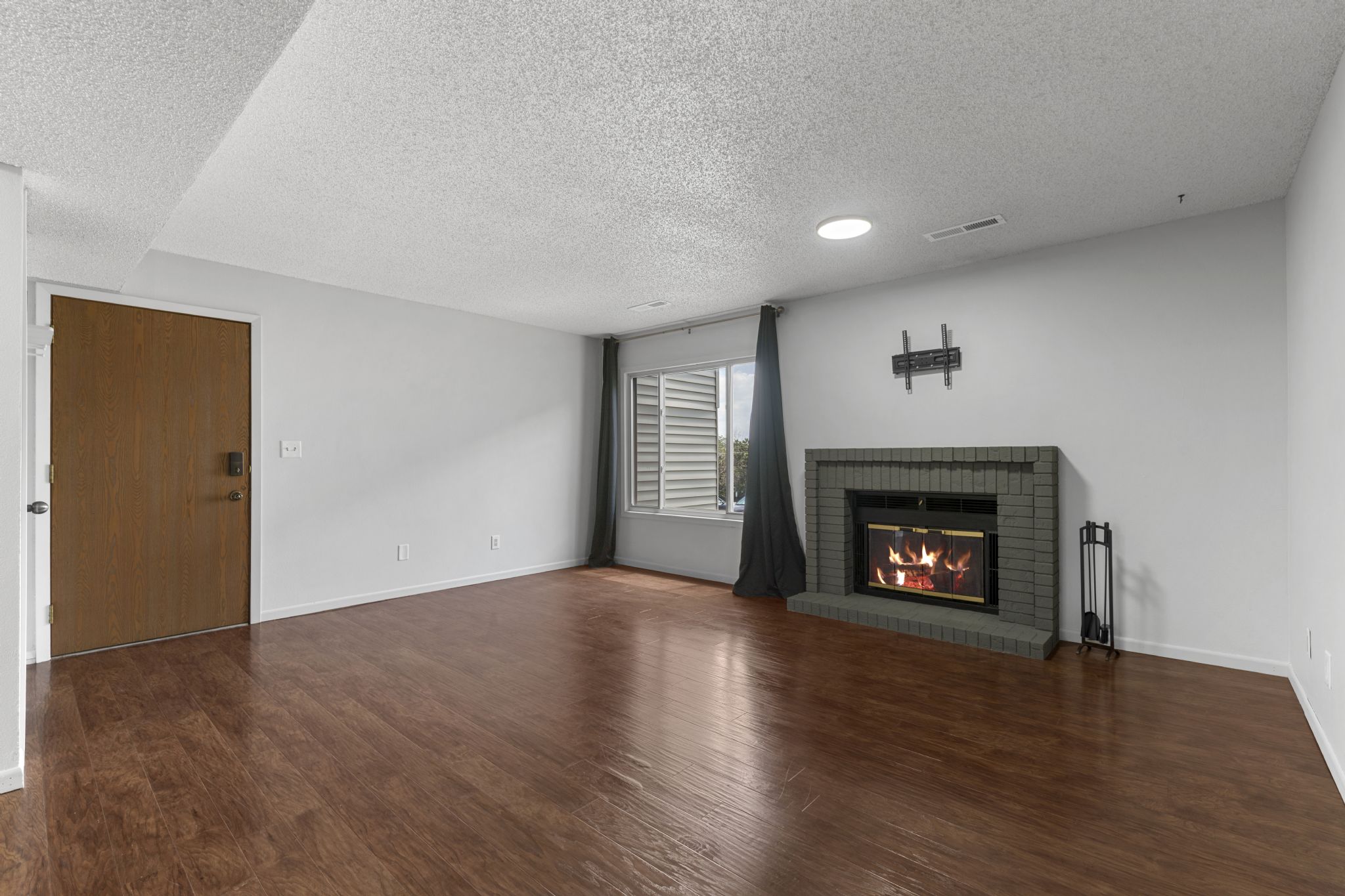 946 23rd Ave Pl,&nbsp;Coralville,&nbsp;IA,&nbsp;Image&nbsp;43