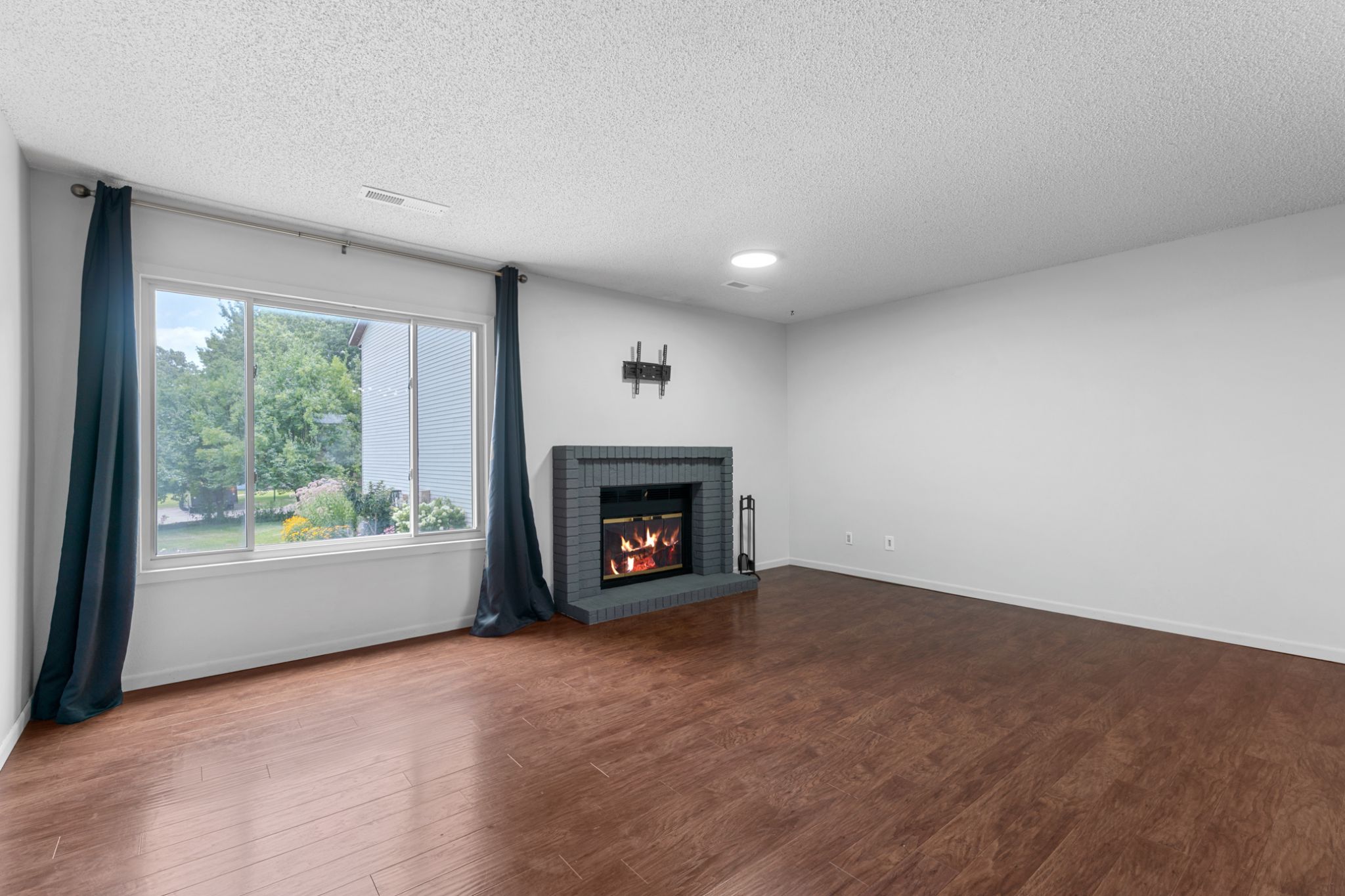 946 23rd Ave Pl,&nbsp;Coralville,&nbsp;IA,&nbsp;Image&nbsp;3