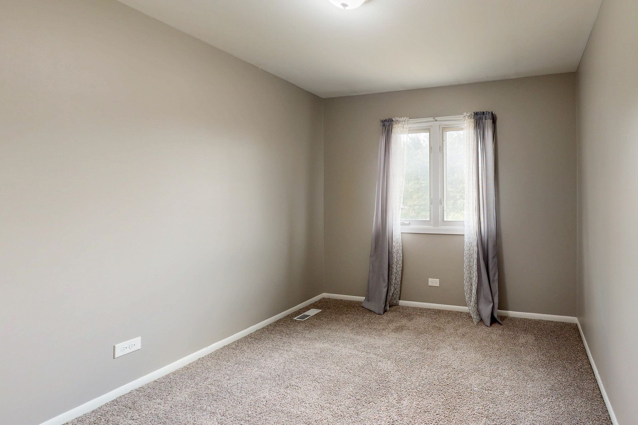 932 Manchester Ct,&nbsp;South Elgin,&nbsp;IL,&nbsp;Image&nbsp;14