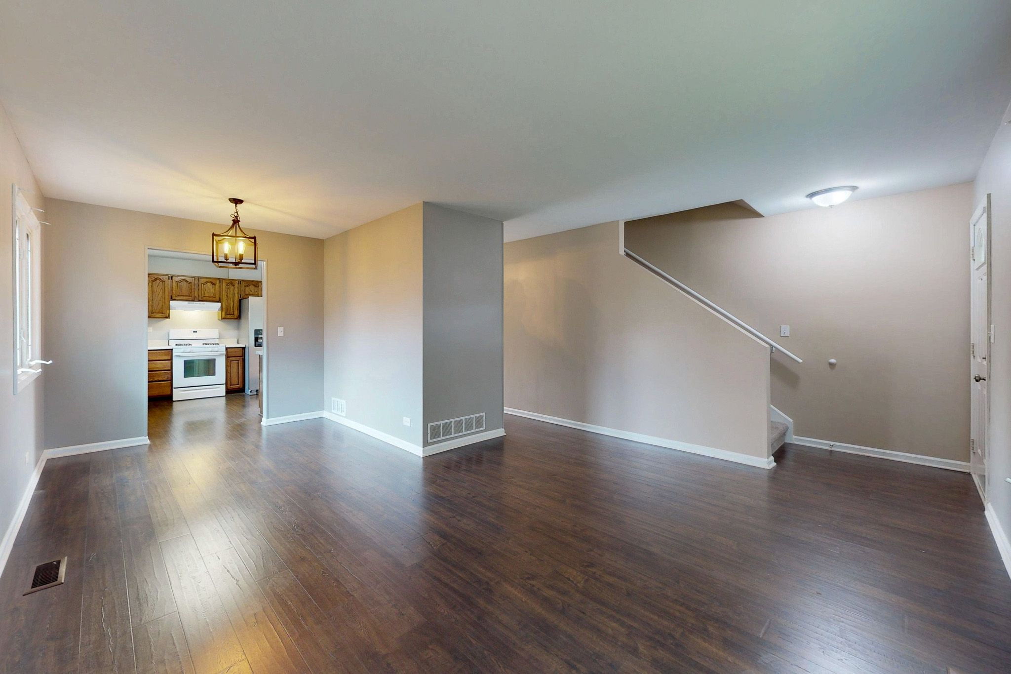 932 Manchester Ct,&nbsp;South Elgin,&nbsp;IL,&nbsp;Image&nbsp;2