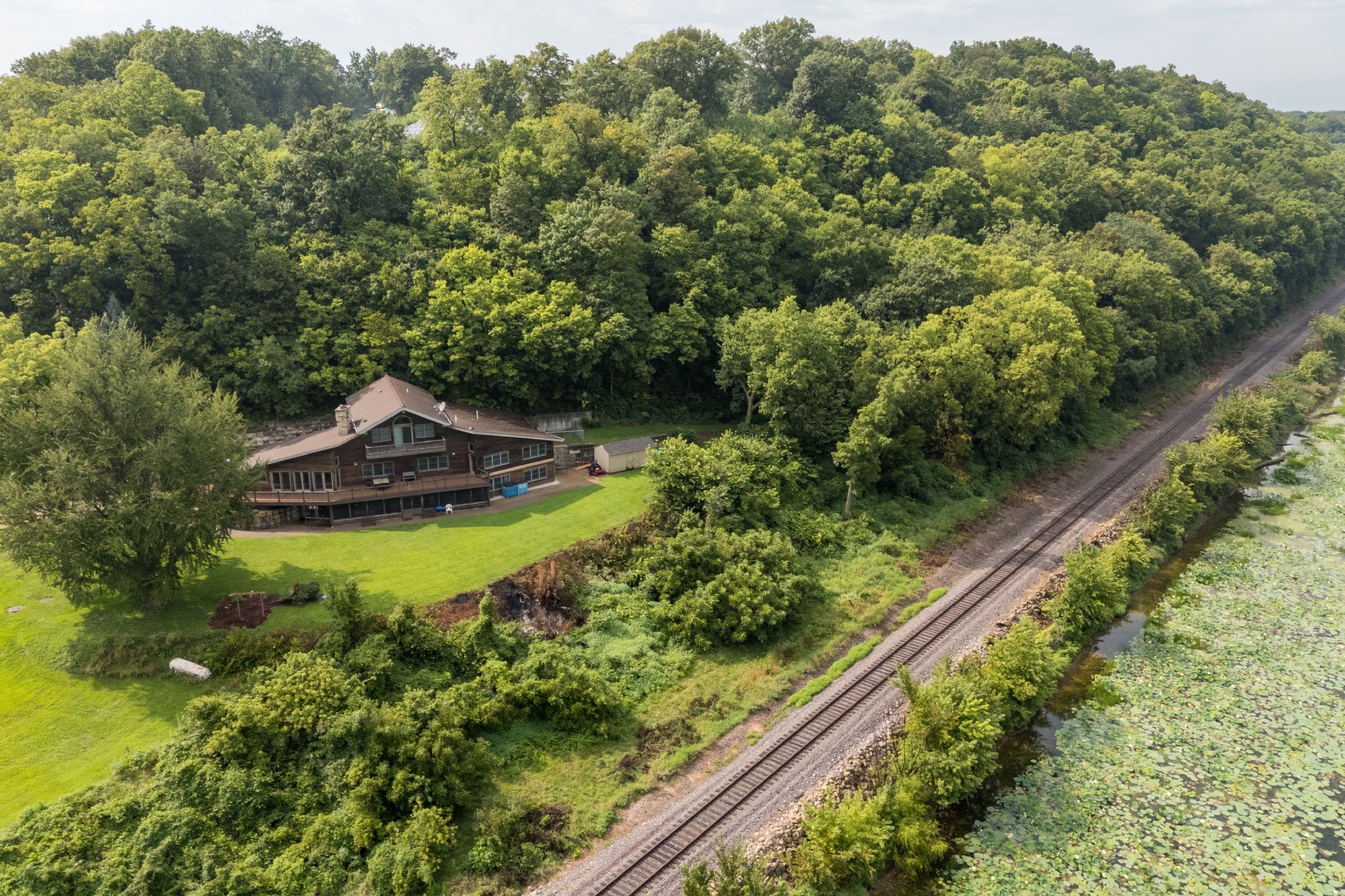 1800 E Deer Creek Rd,&nbsp;Clinton,&nbsp;IA,&nbsp;Image&nbsp;1