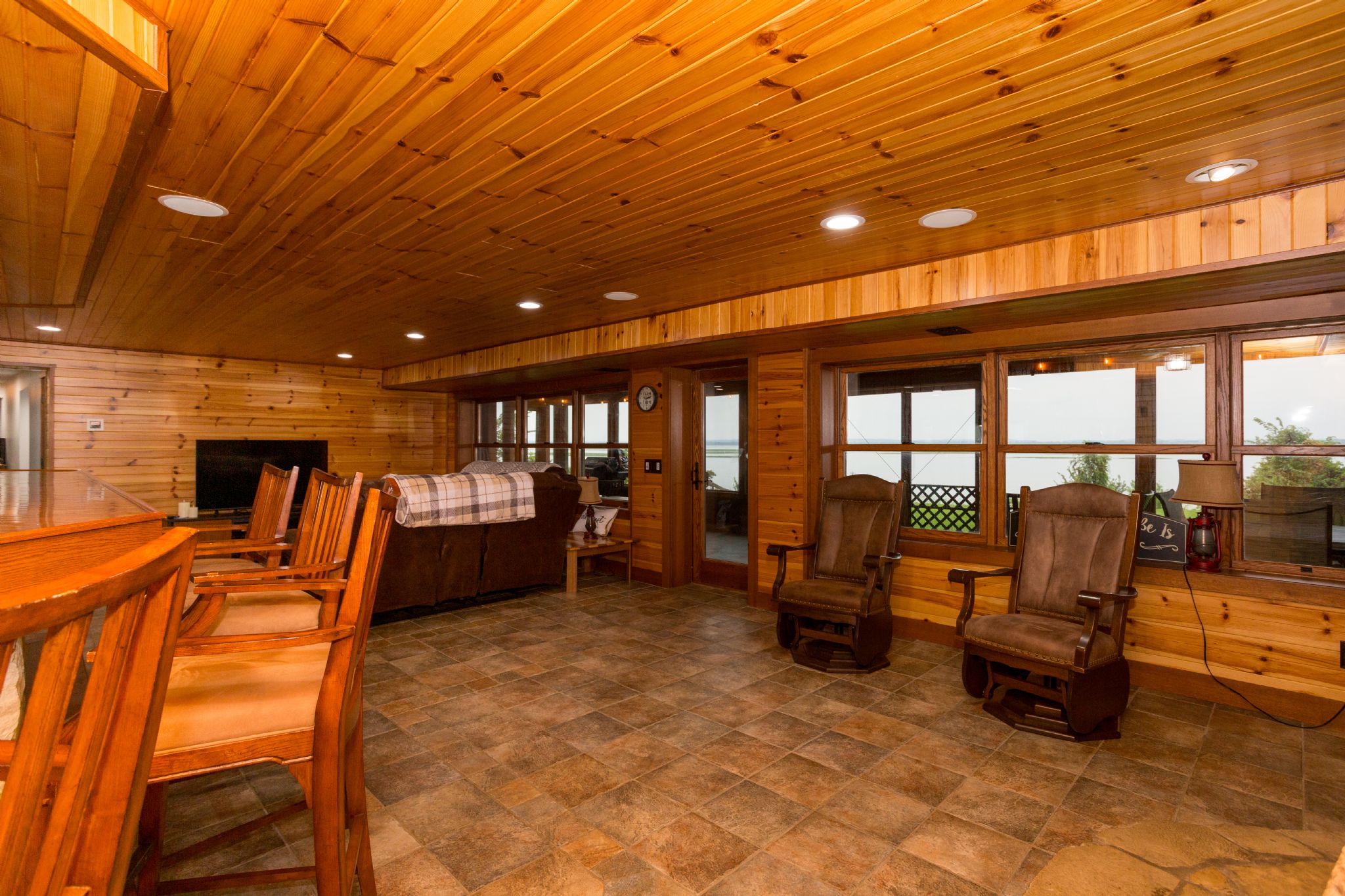 1800 E Deer Creek Rd,&nbsp;Clinton,&nbsp;IA,&nbsp;Image&nbsp;37